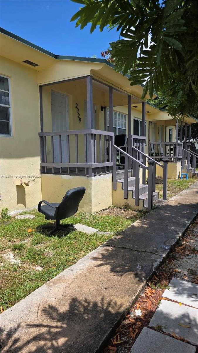 Small Image of 2729 NORTH WEST 47TH ST, Miami Number 3