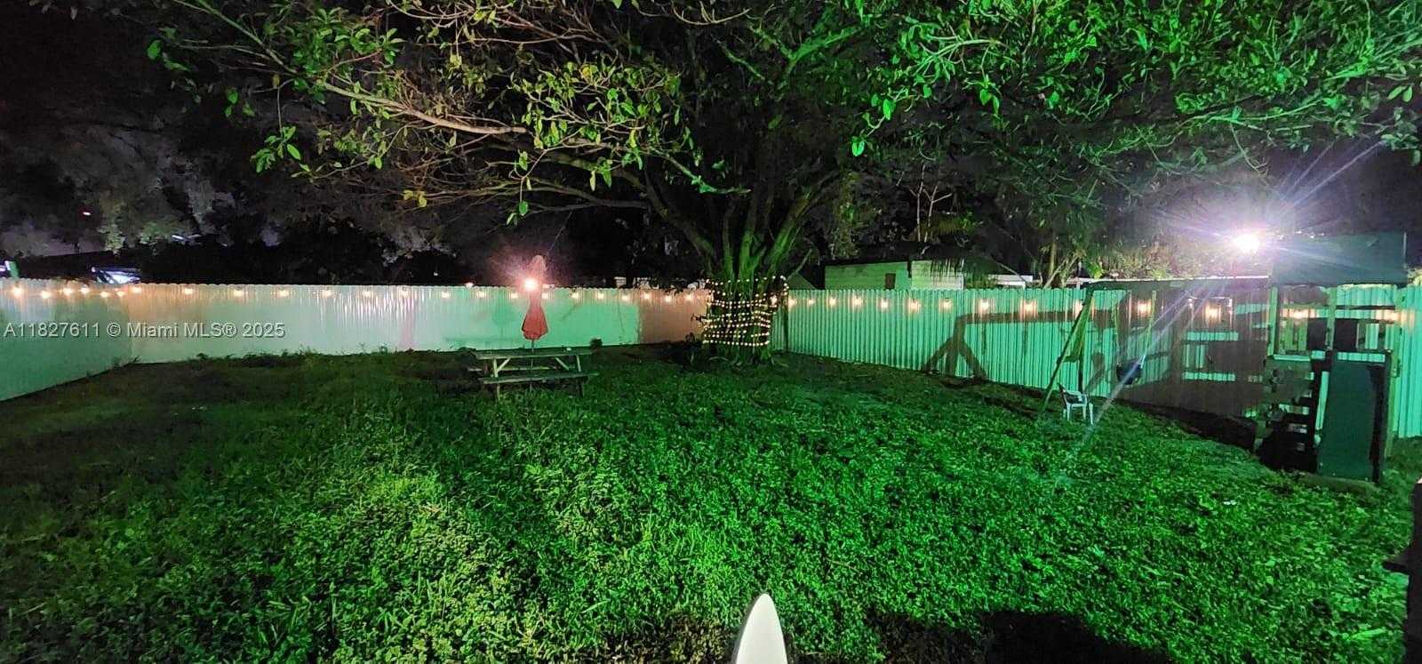 Small Image of 2729 NORTH WEST 47TH ST, Miami Number 8