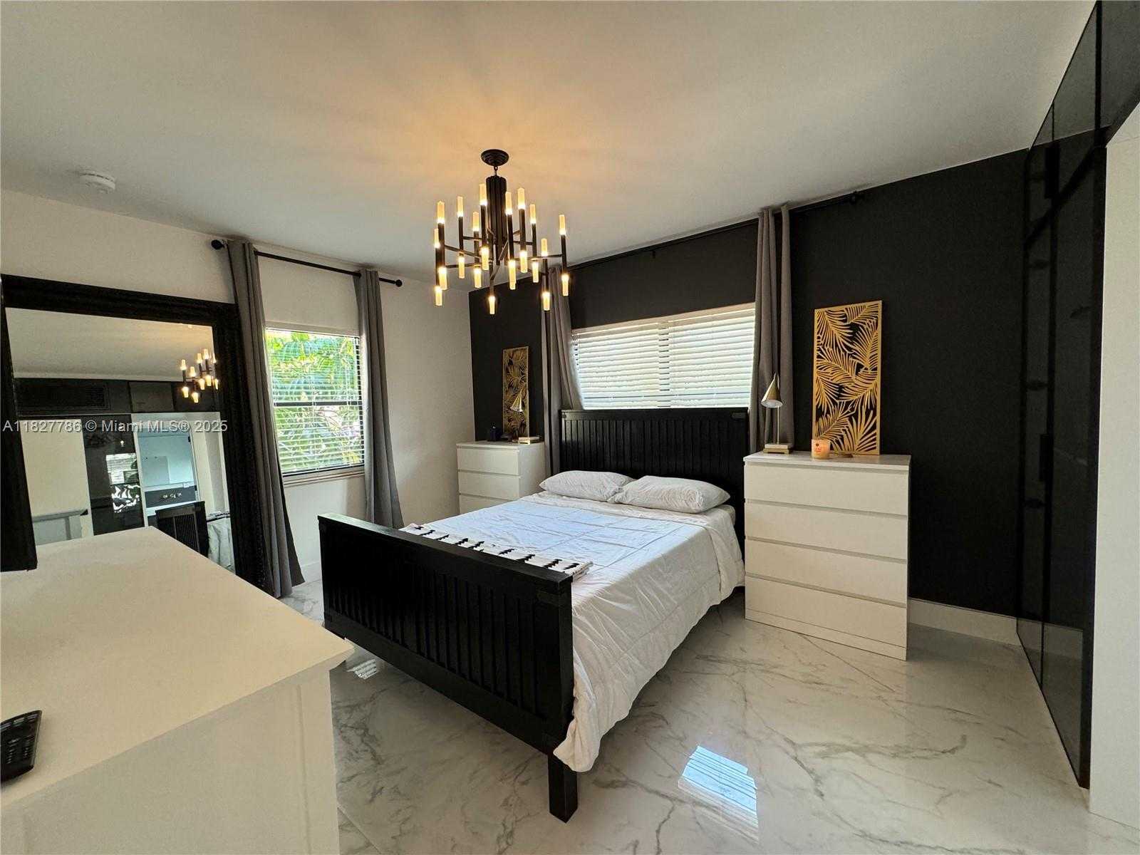 Small Image of 1215 EAST BROWARD BLVD, Fort Lauderdale Number 13