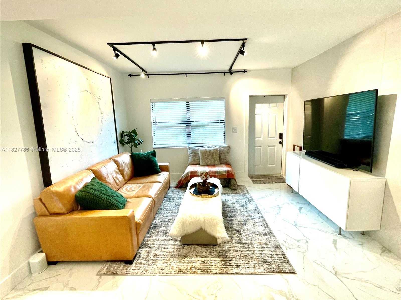 Small Image of 1215 EAST BROWARD BLVD, Fort Lauderdale Number 20