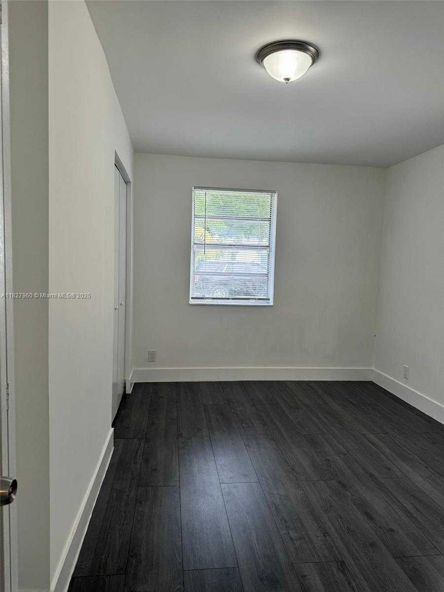 Small Image of 1842 MADISON ST, Hollywood Number 35