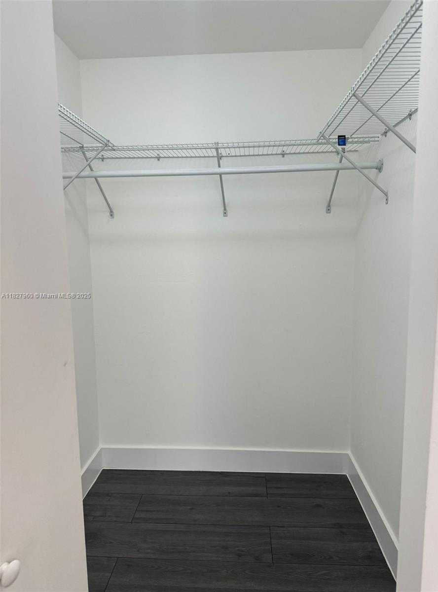 Small Image of 1842 MADISON ST, Hollywood Number 37