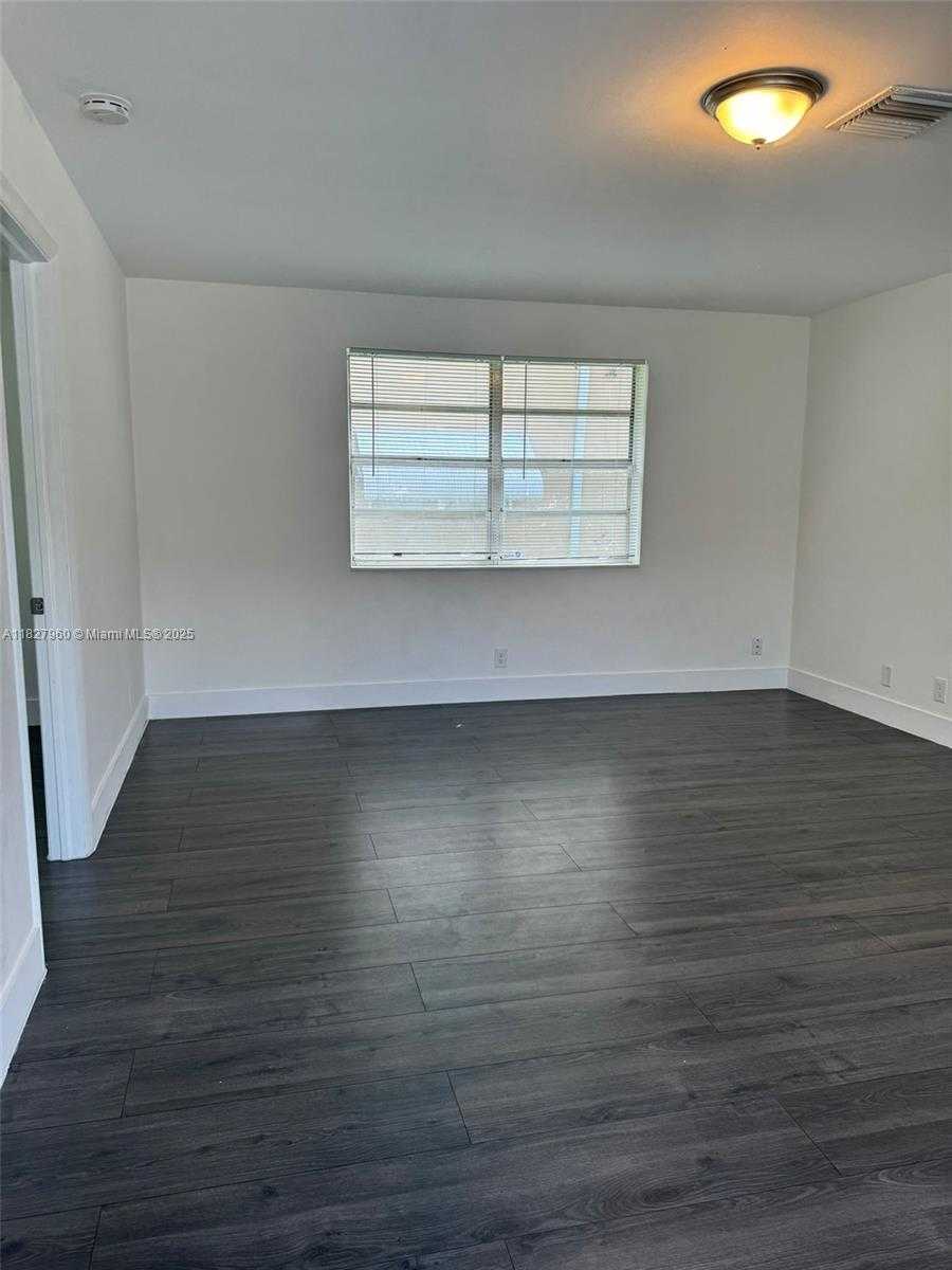 Small Image of 1842 MADISON ST, Hollywood Number 41