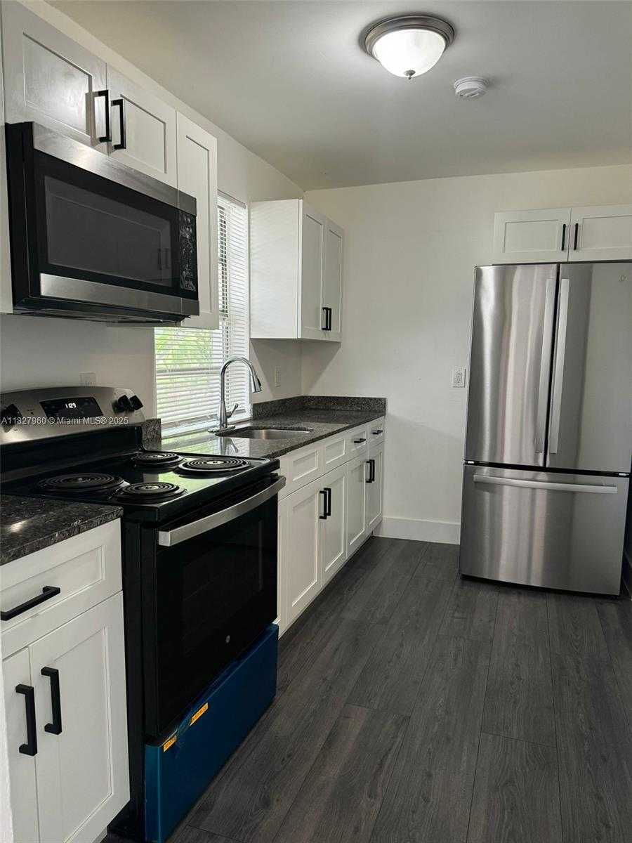 Small Image of 1842 MADISON ST, Hollywood Number 43