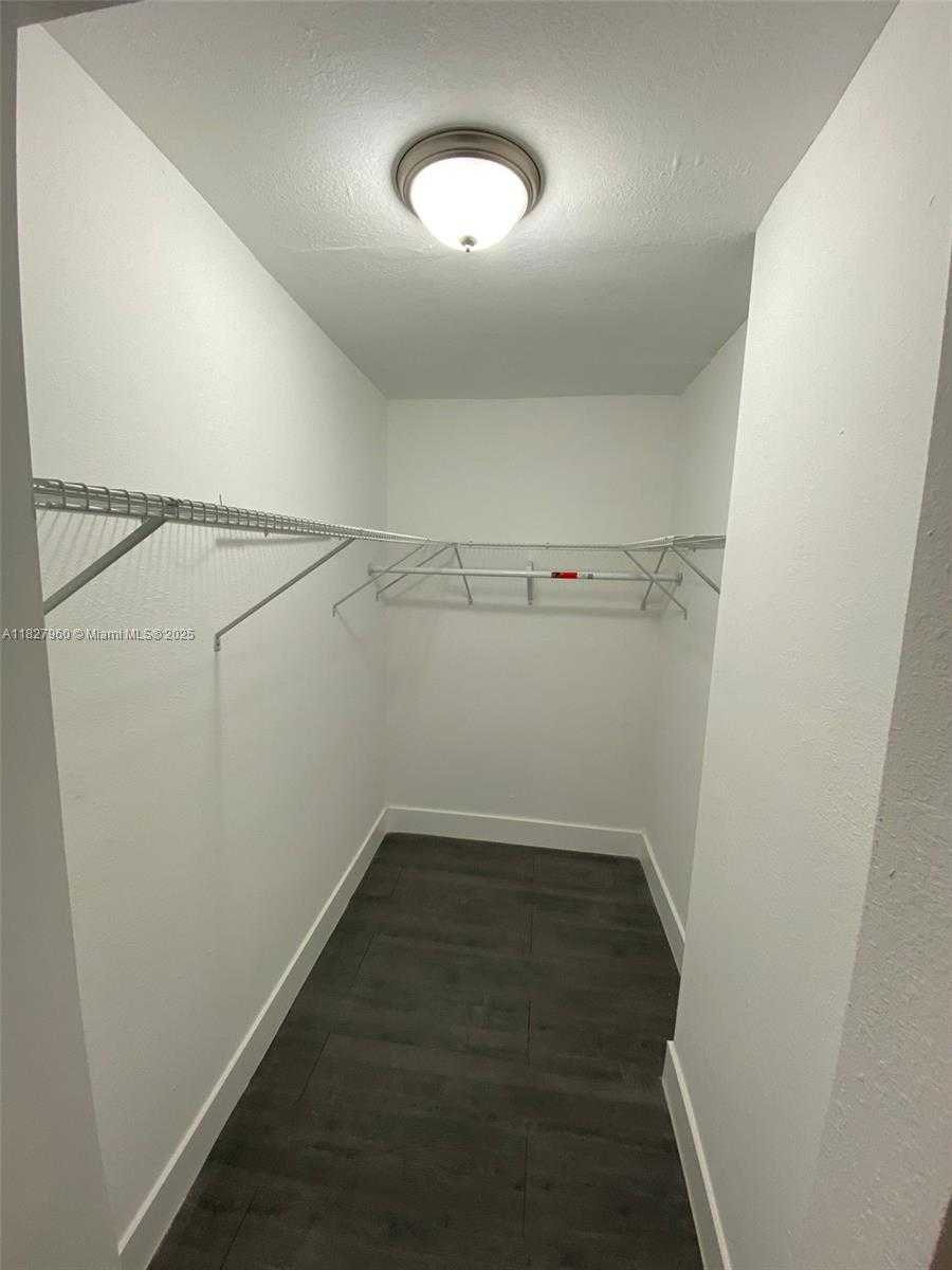 Small Image of 1842 MADISON ST, Hollywood Number 55
