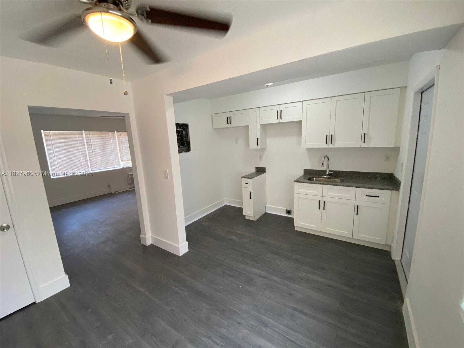 Small Image of 1842 MADISON ST, Hollywood Number 62