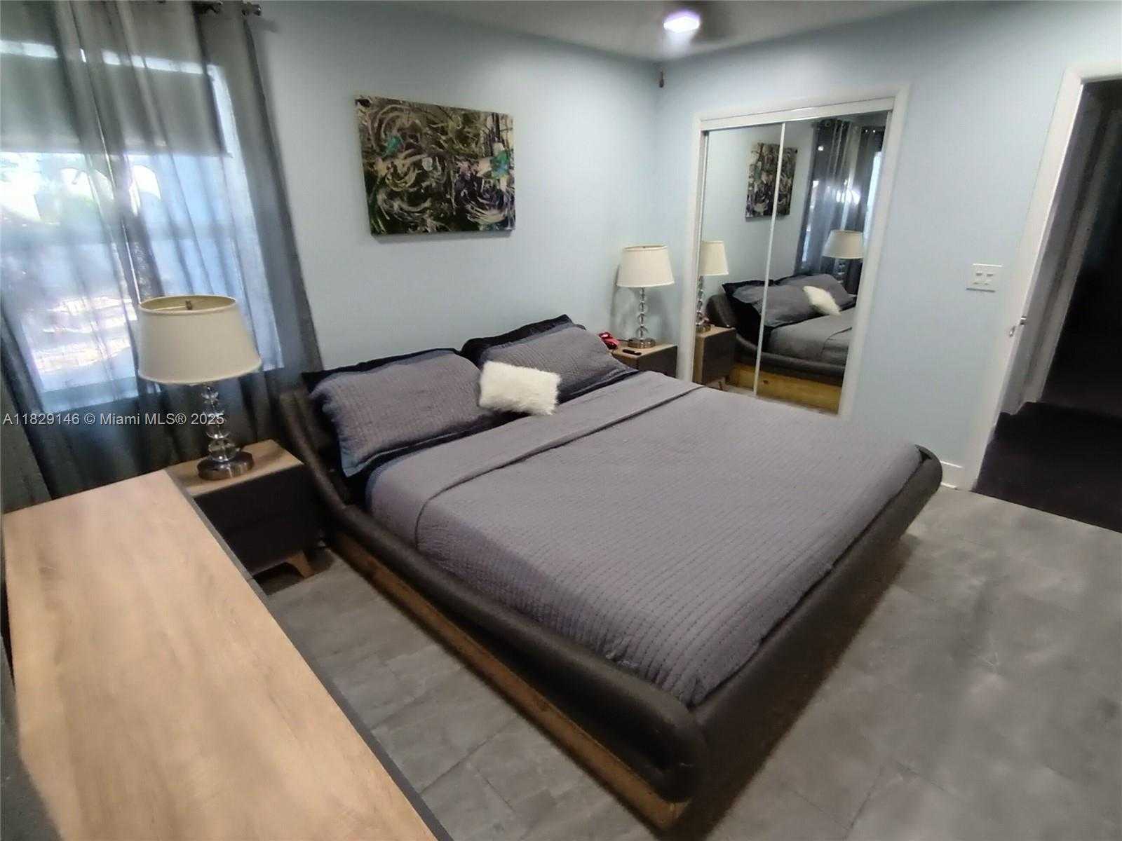 Small Image of 2242 POLK ST #3, Hollywood Number 17