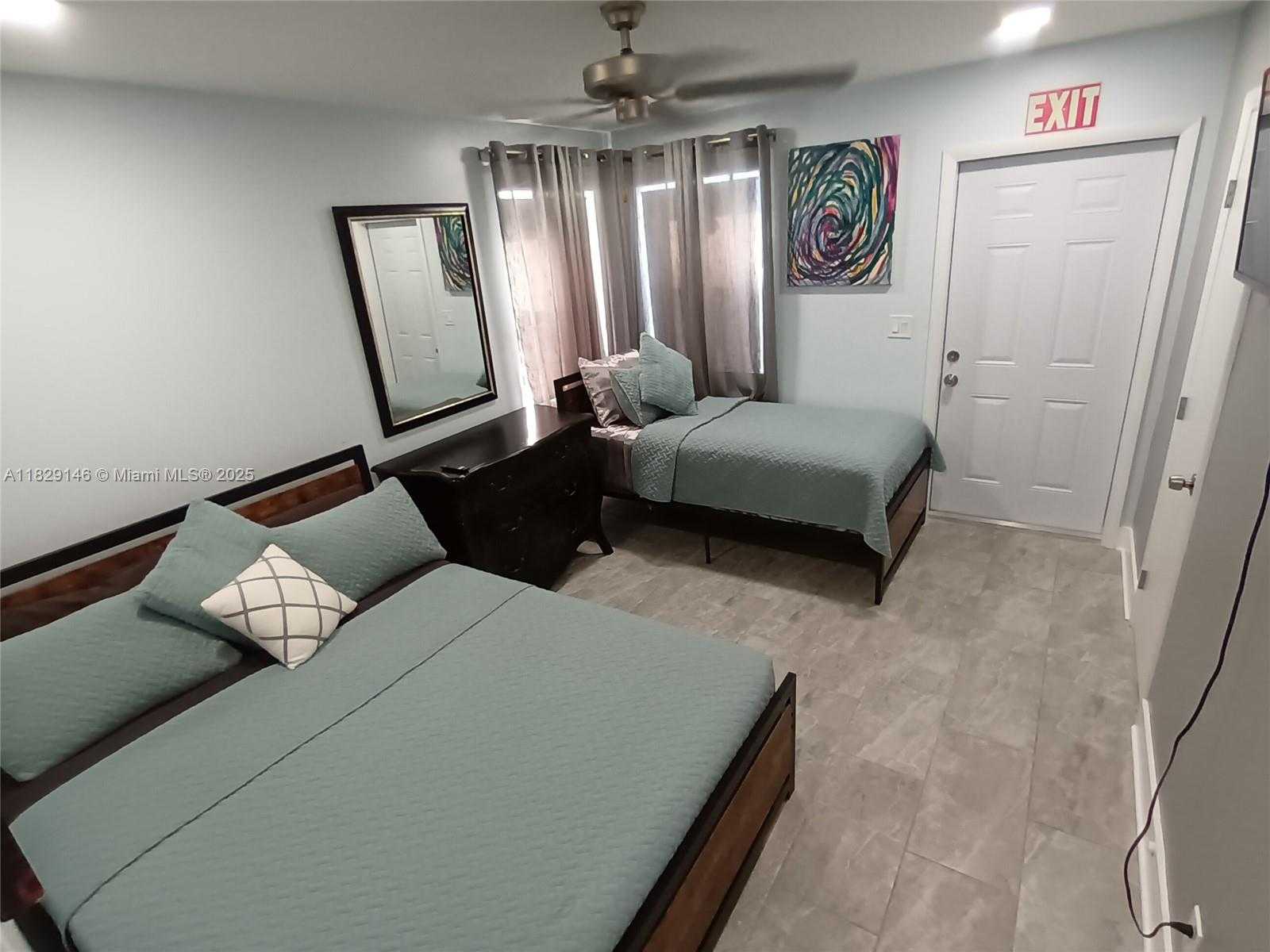 Small Image of 2242 POLK ST #3, Hollywood Number 29