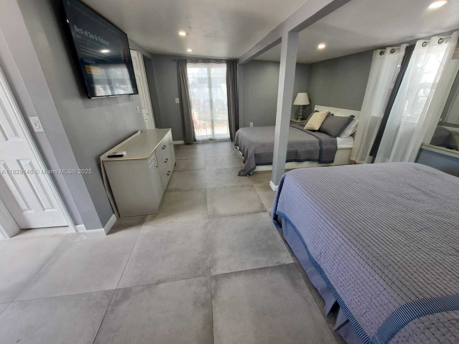 Small Image of 2242 POLK ST #3, Hollywood Number 41