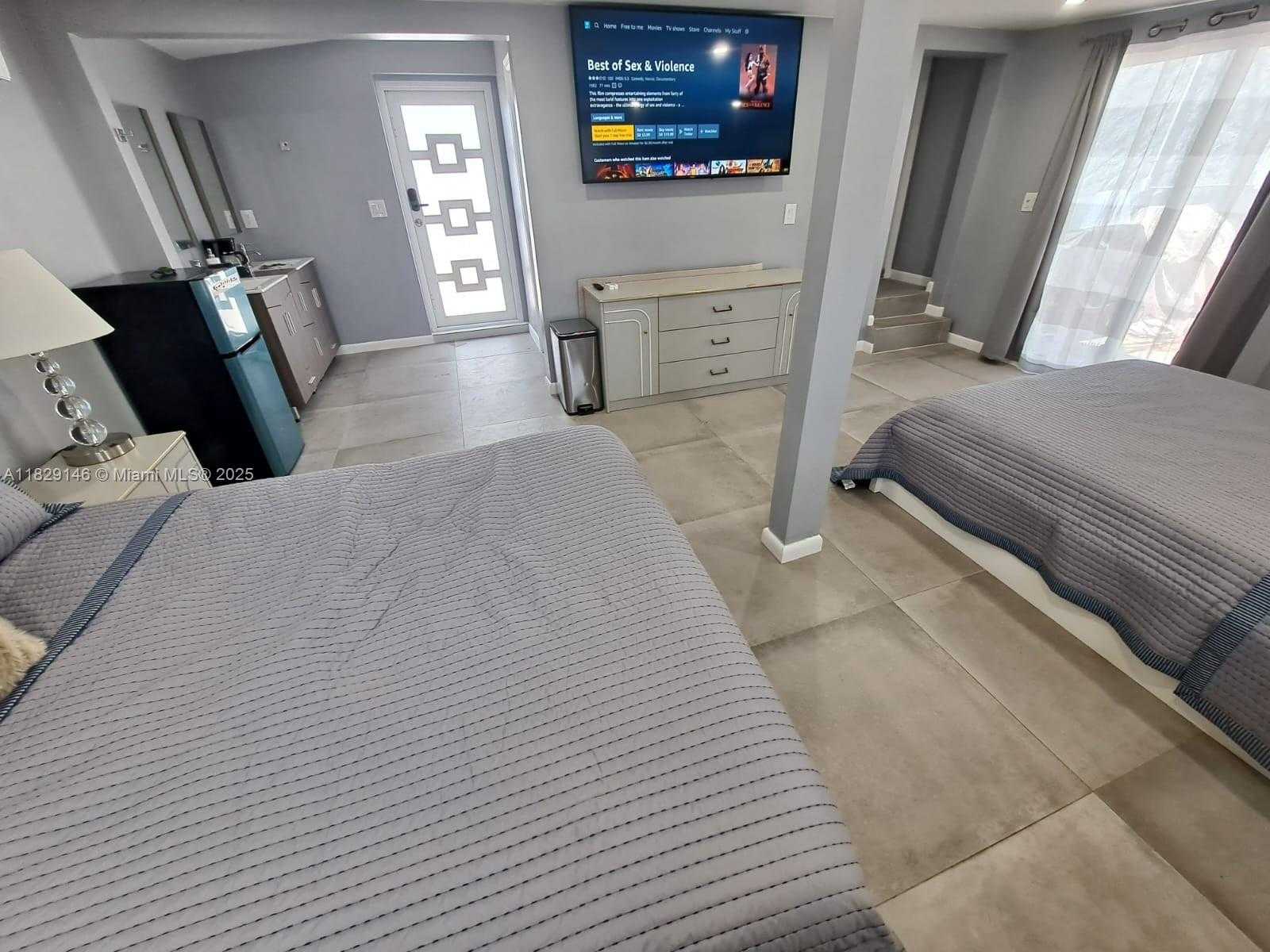 Small Image of 2242 POLK ST #3, Hollywood Number 42