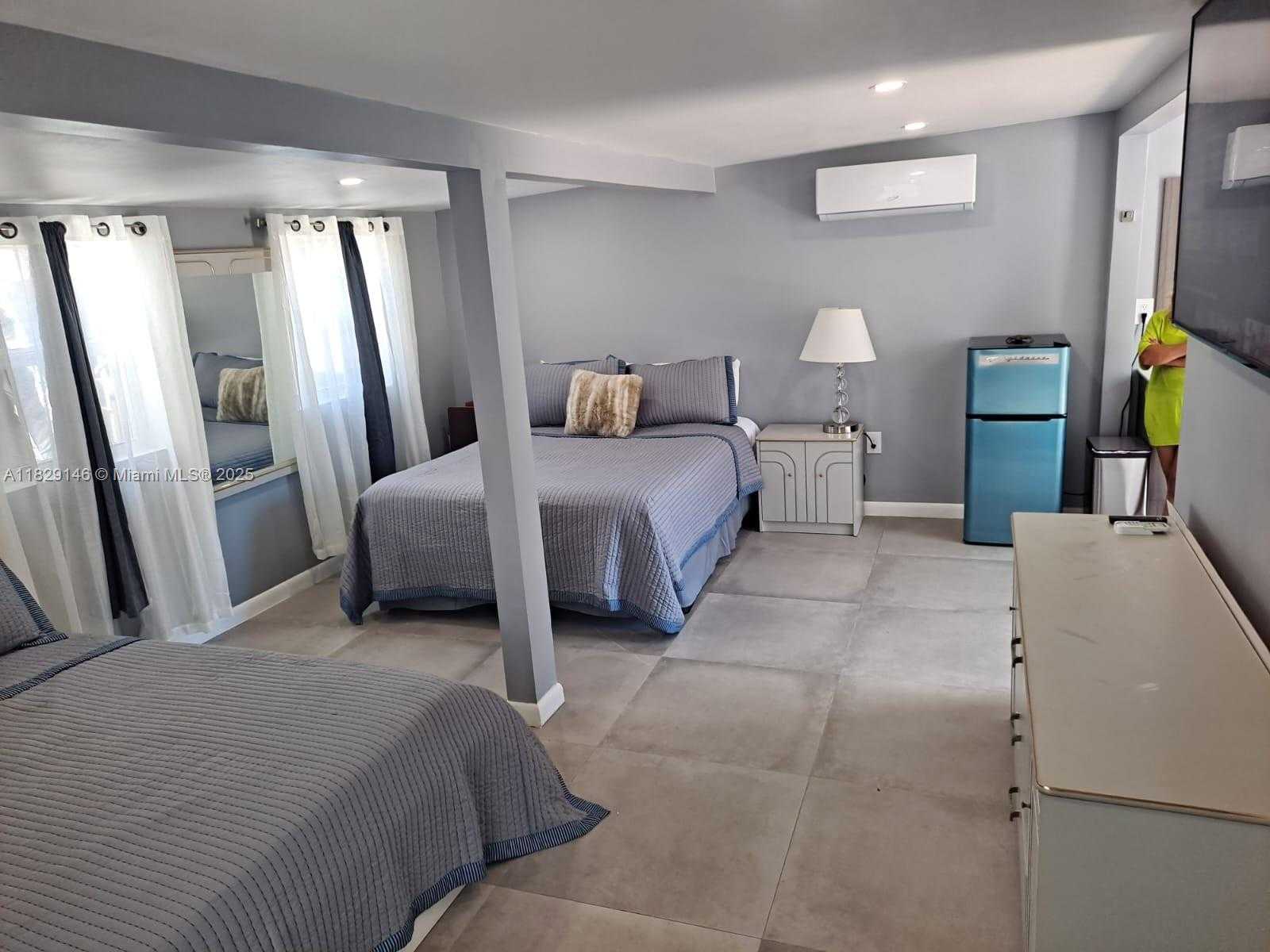 Small Image of 2242 POLK ST #3, Hollywood Number 51