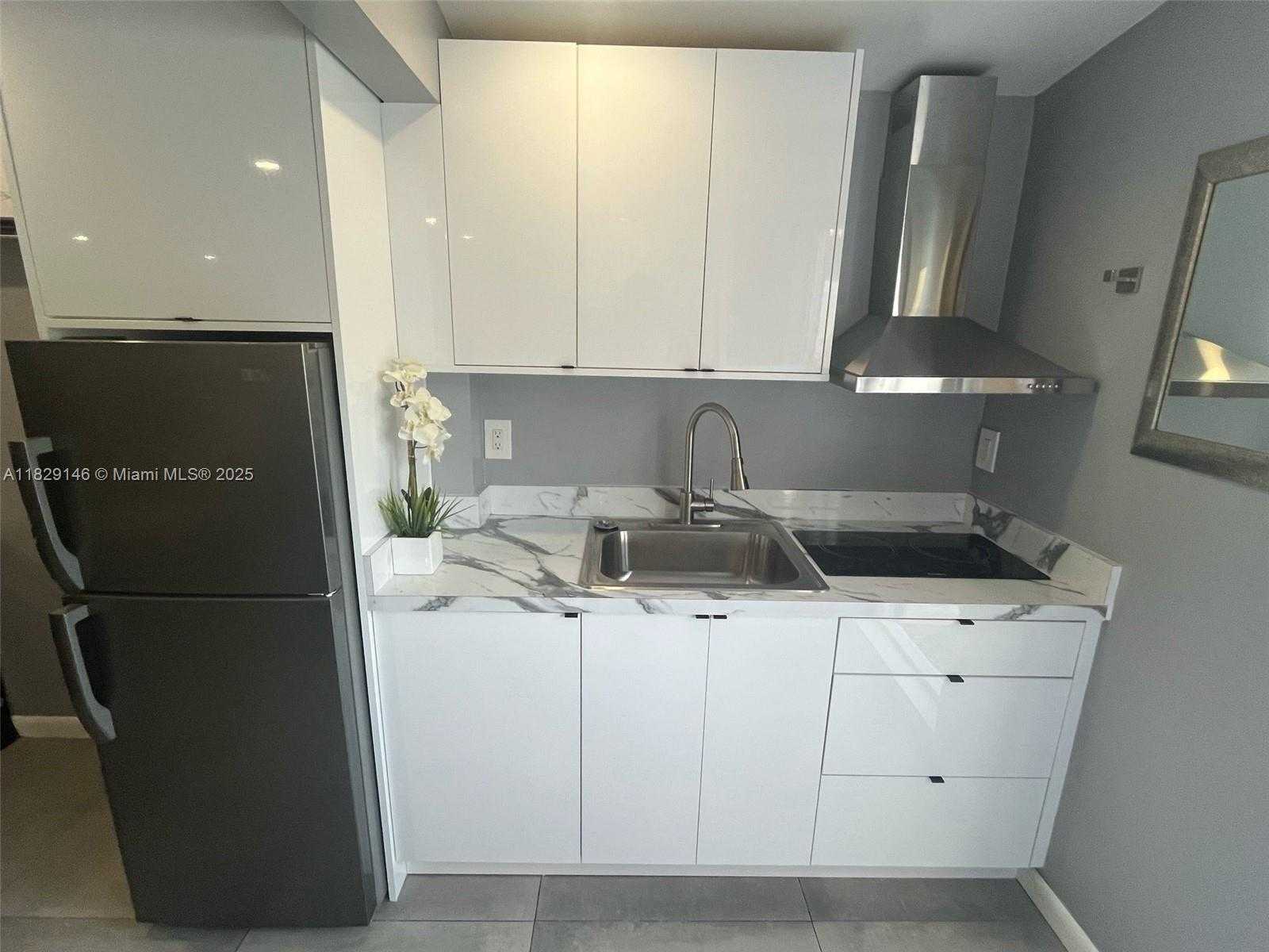 Small Image of 2242 POLK ST #3, Hollywood Number 59