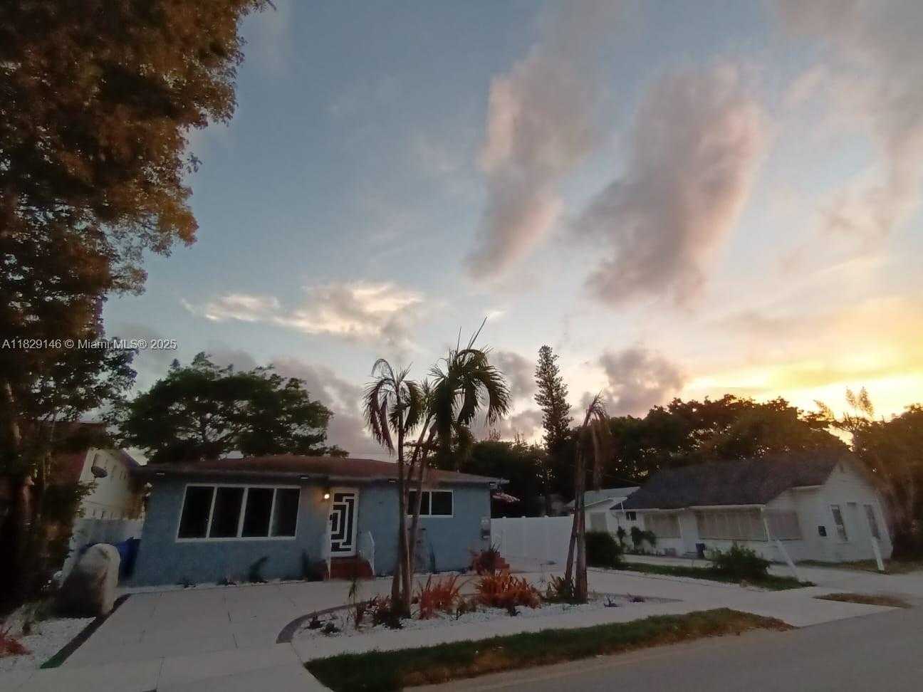 Small Image of 2242 POLK ST #3, Hollywood Number 77