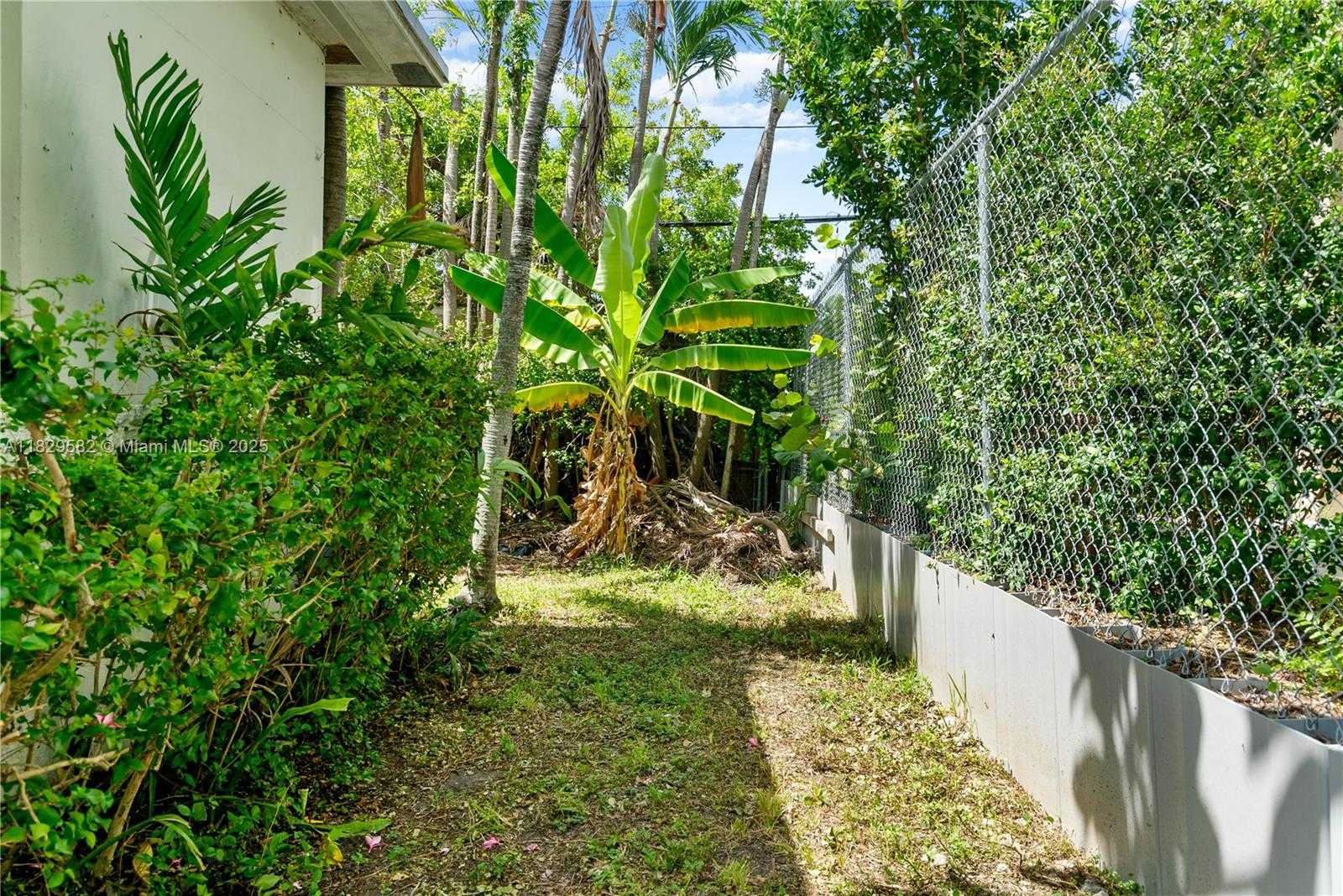 Small Image of 808 84TH ST, Miami Beach Number 21