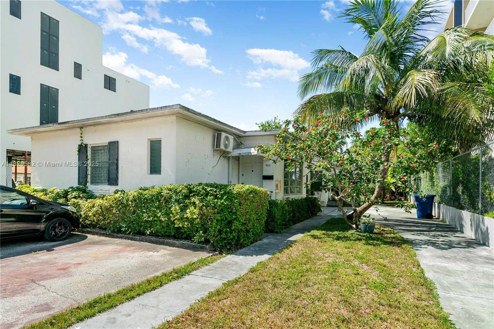 Small Image of 808 84TH ST, Miami Beach Number 3