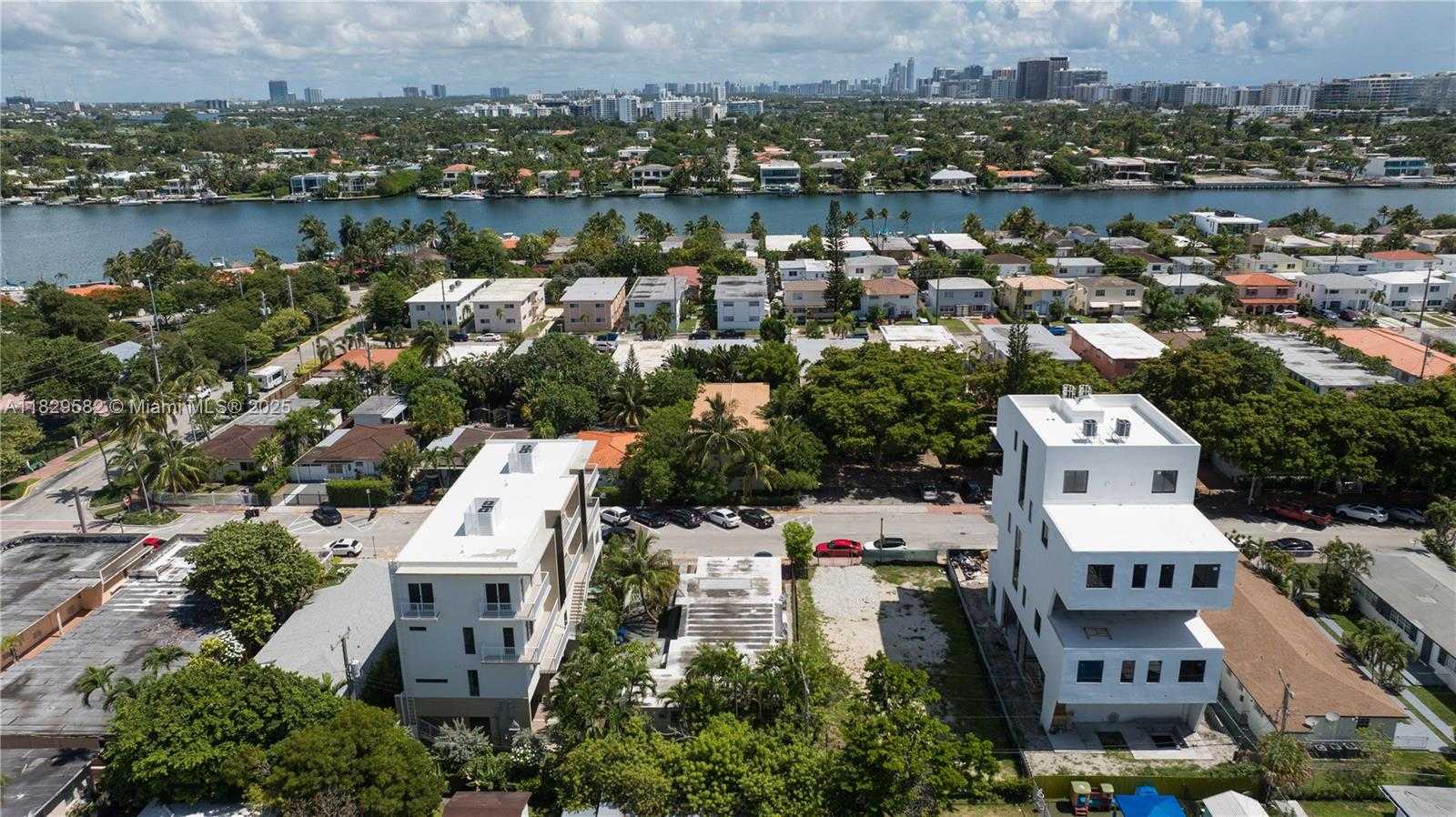 Small Image of 808 84TH ST, Miami Beach Number 44