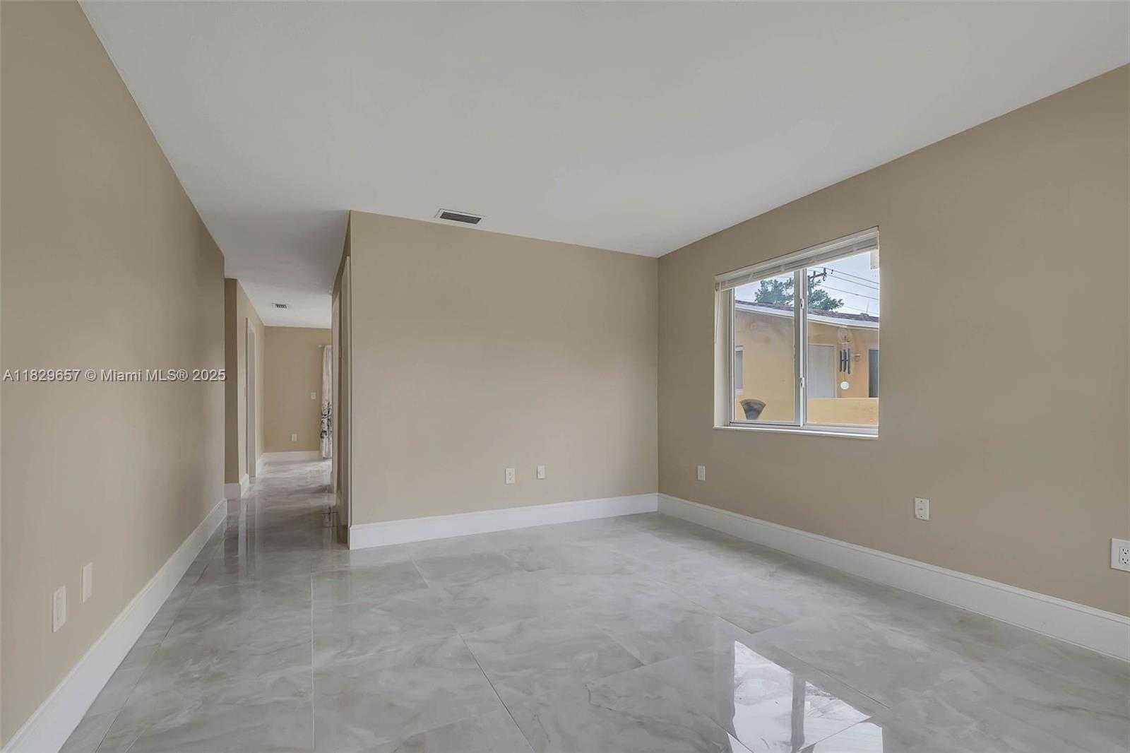 Small Image of 9241 SOUTH WEST 204TH TER #2, Cutler Bay Number 4
