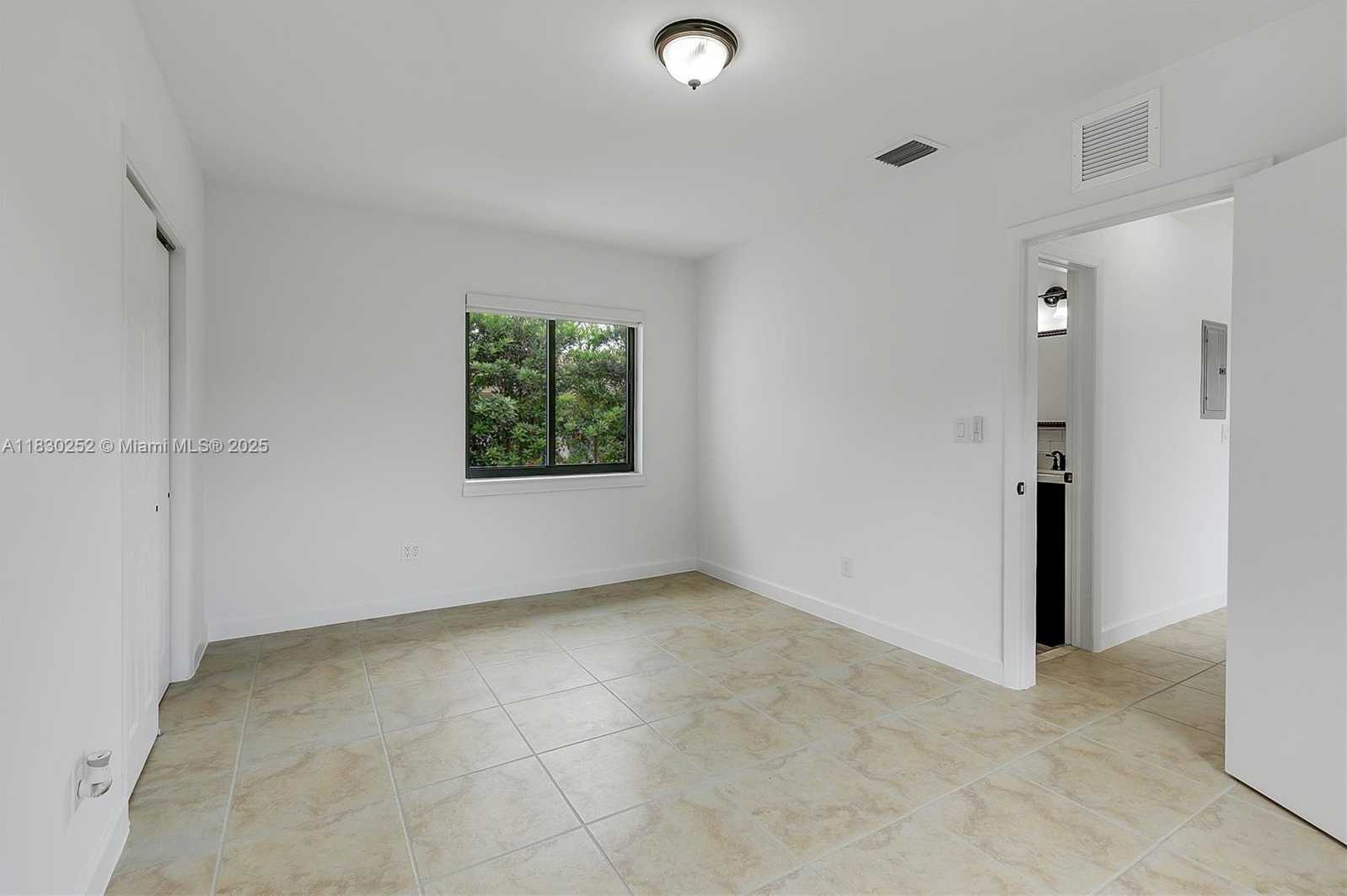 Small Image of 36 NORTH WEST 52ND ST, Miami Number 16