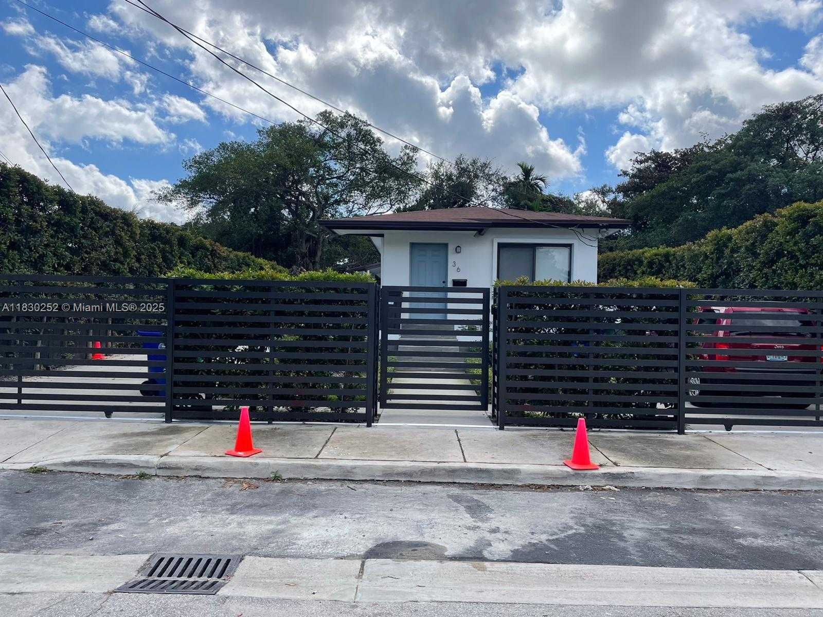 Small Image of 36 NORTH WEST 52ND ST, Miami Number 36