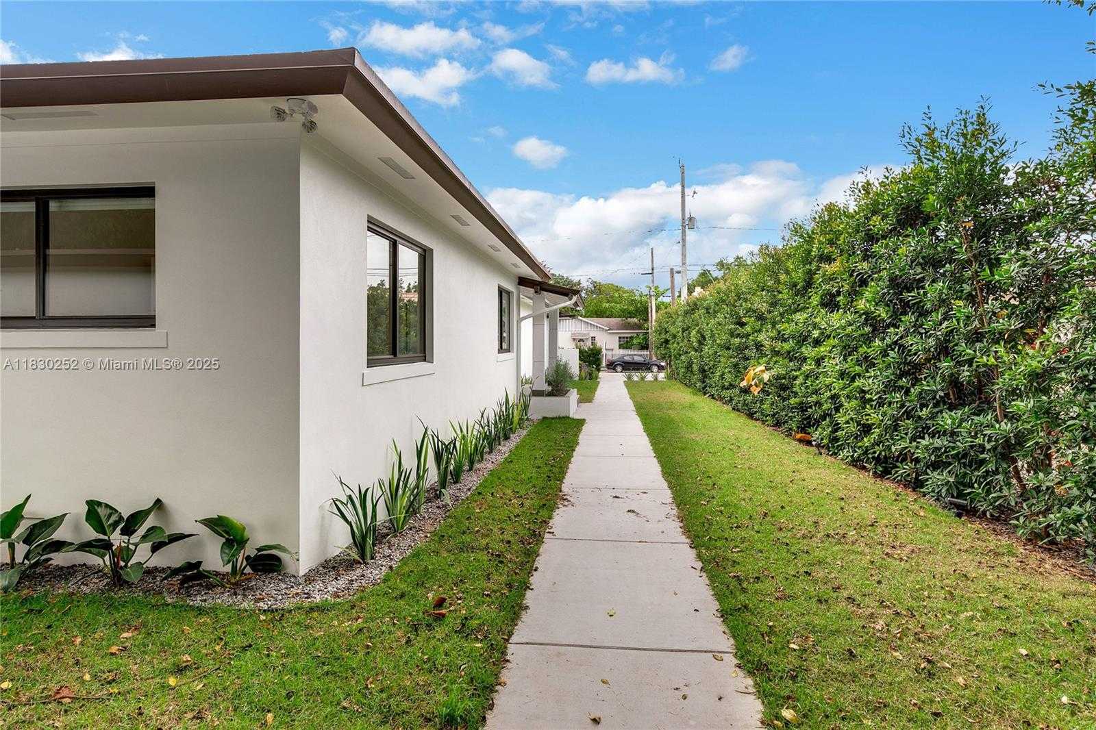 Small Image of 36 NORTH WEST 52ND ST, Miami Number 8