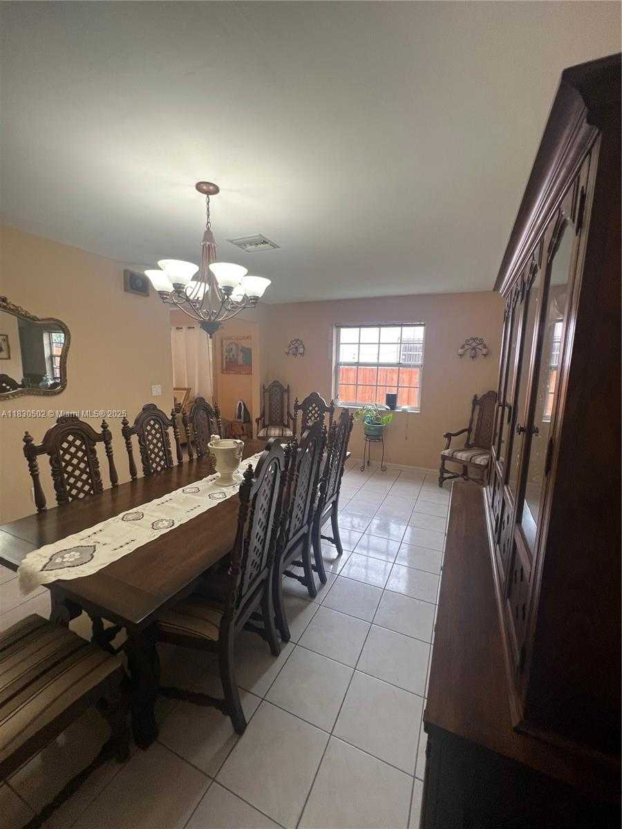Small Image of 2815 SOUTH WEST 36TH AVE, Miami Number 10
