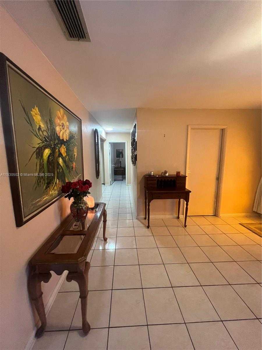 Small Image of 2815 SOUTH WEST 36TH AVE, Miami Number 14