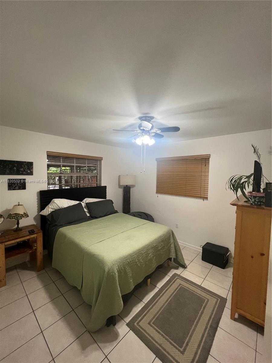 Small Image of 2815 SOUTH WEST 36TH AVE, Miami Number 16