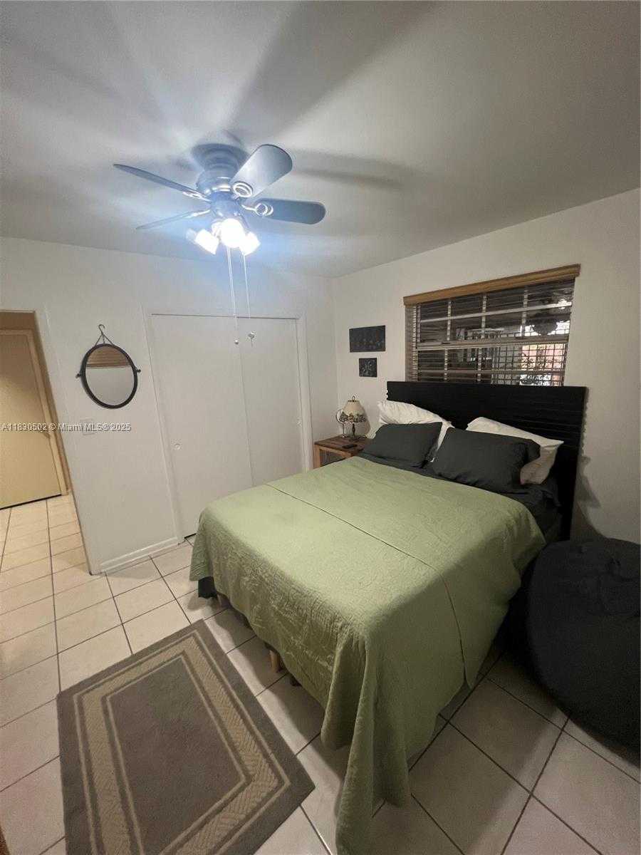 Small Image of 2815 SOUTH WEST 36TH AVE, Miami Number 18
