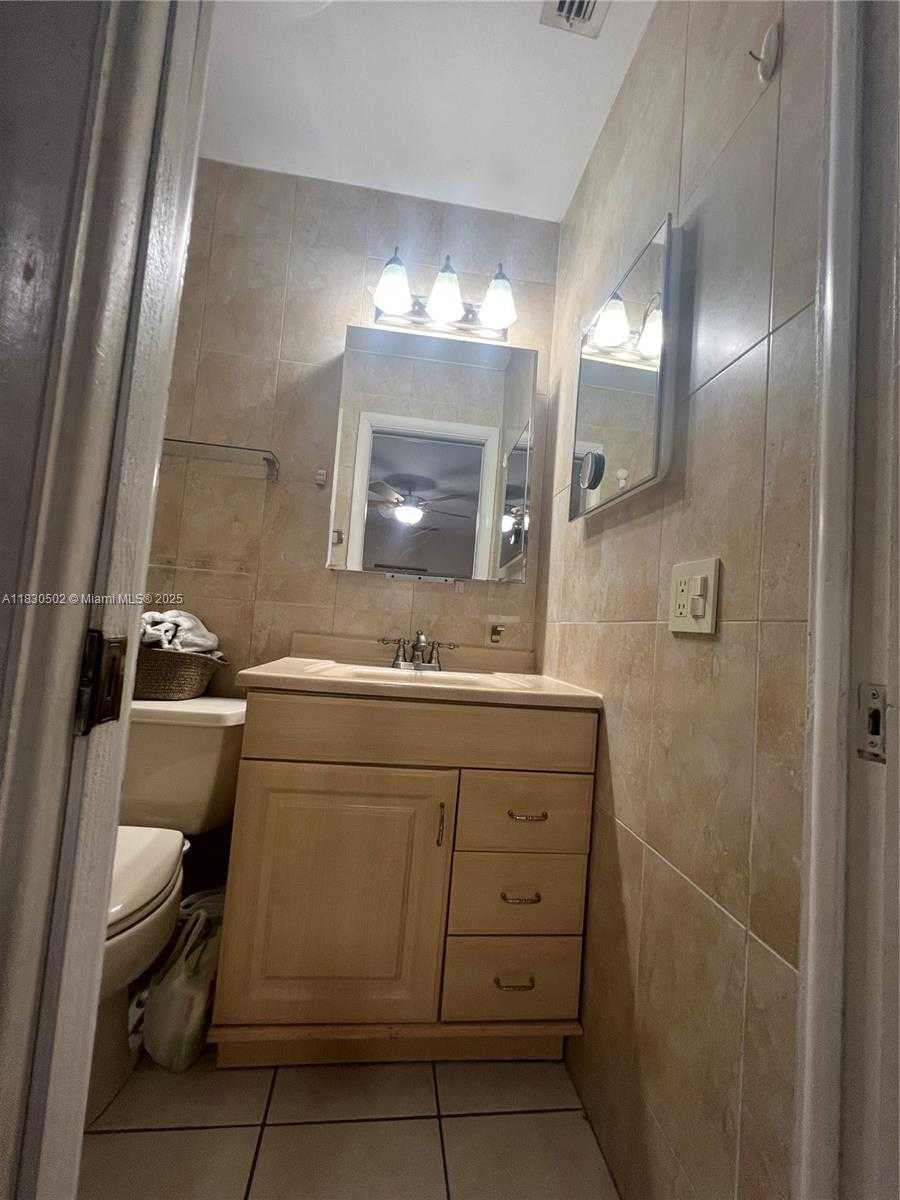 Small Image of 2815 SOUTH WEST 36TH AVE, Miami Number 21