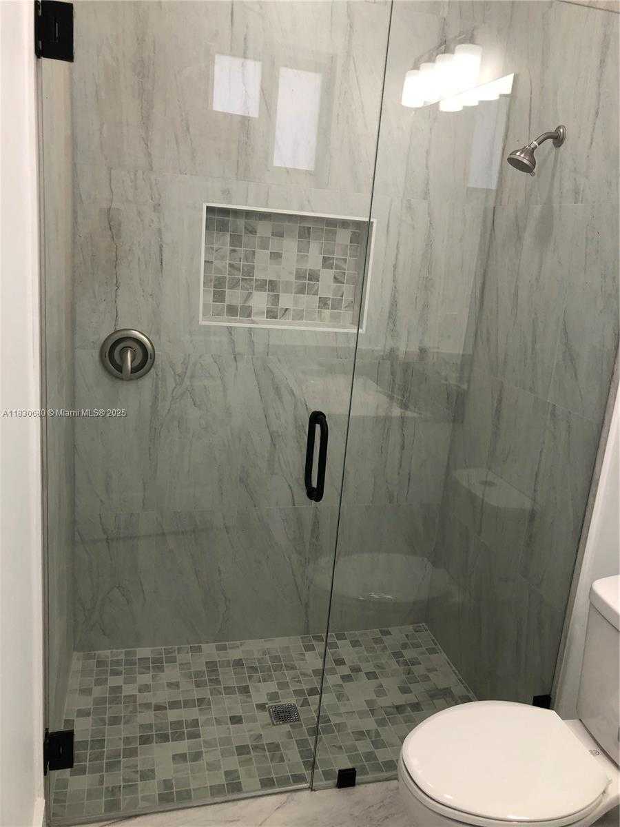 Small Image of 4572 GOLFVIEW BLVD, Lehigh Acres Number 14