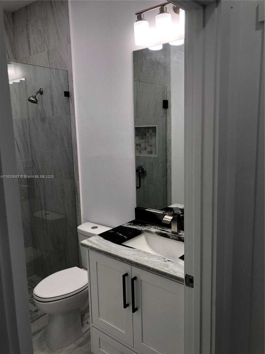 Small Image of 4568 GOLFVIEW BLVD #2, Lehigh Acres Number 13