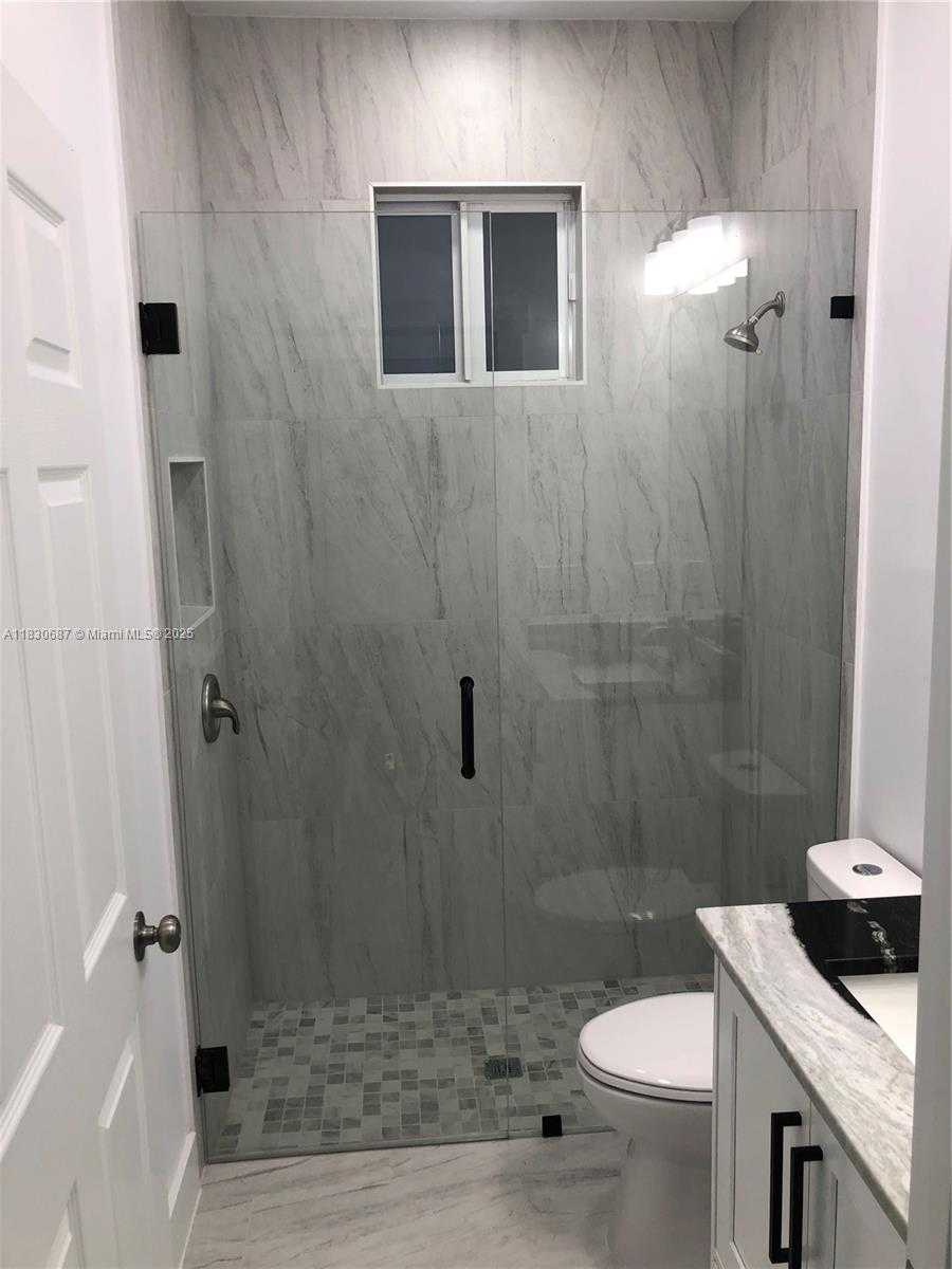 Small Image of 4568 GOLFVIEW BLVD #2, Lehigh Acres Number 14
