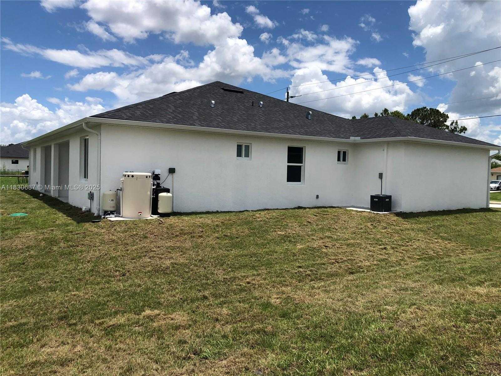 Small Image of 4568 GOLFVIEW BLVD #2, Lehigh Acres Number 3