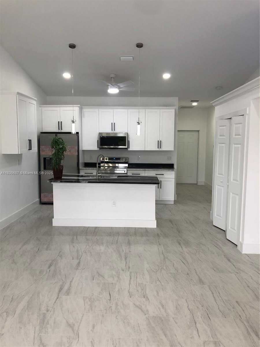 Small Image of 4568 GOLFVIEW BLVD #2, Lehigh Acres Number 5
