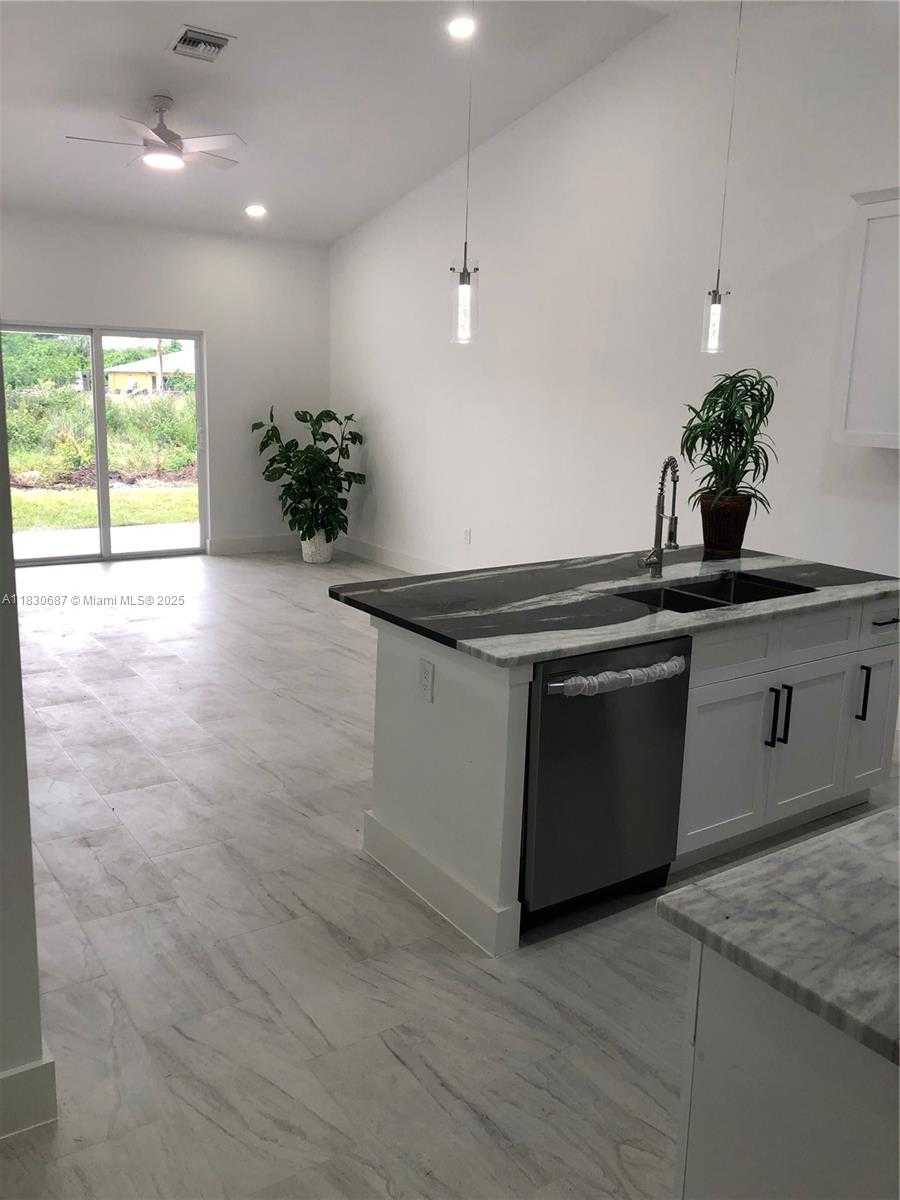 Small Image of 4568 GOLFVIEW BLVD #2, Lehigh Acres Number 6