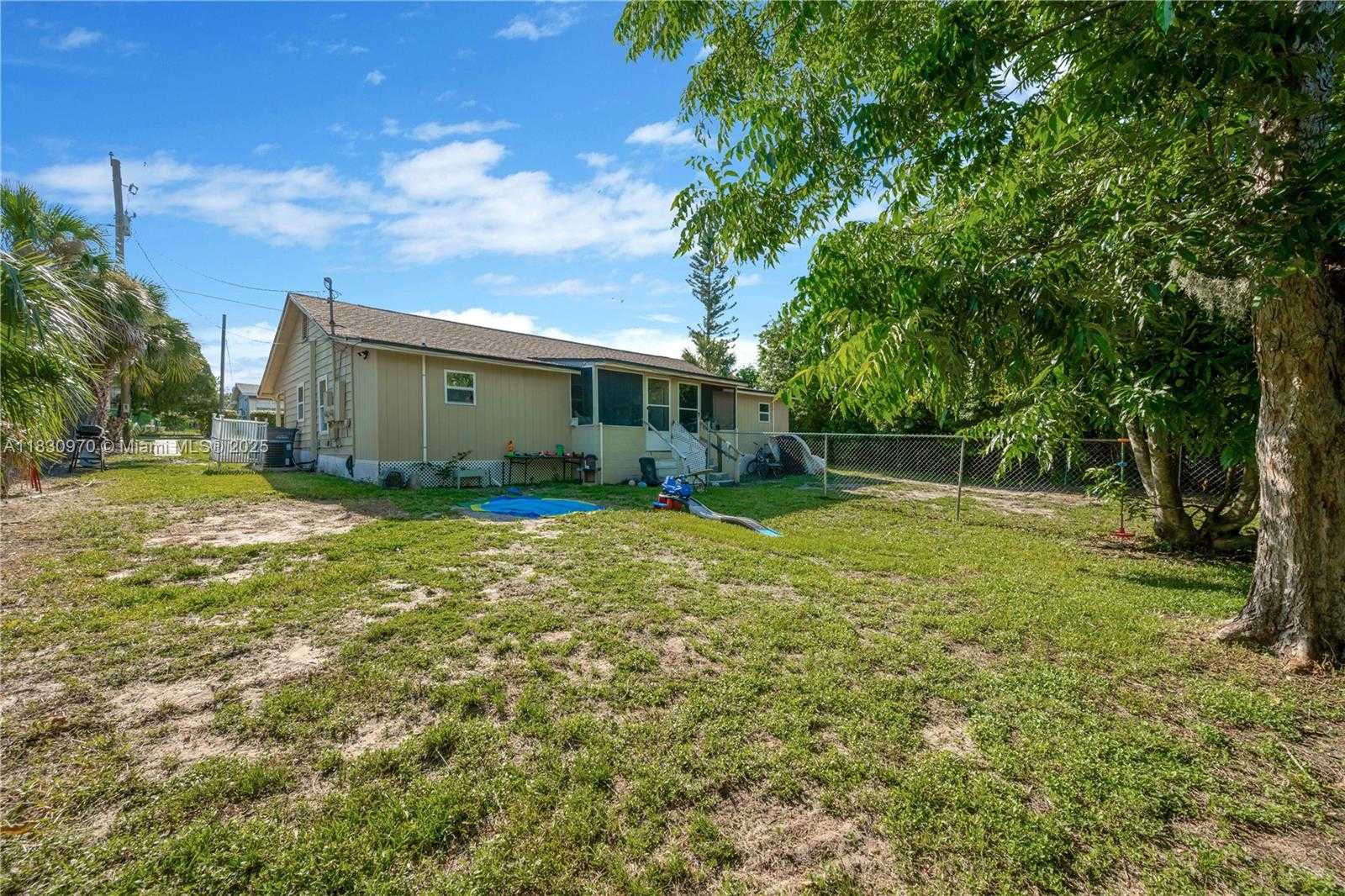 Small Image of 130 EAST NORTHSIDE DRIVE, Lake Wales Number 11