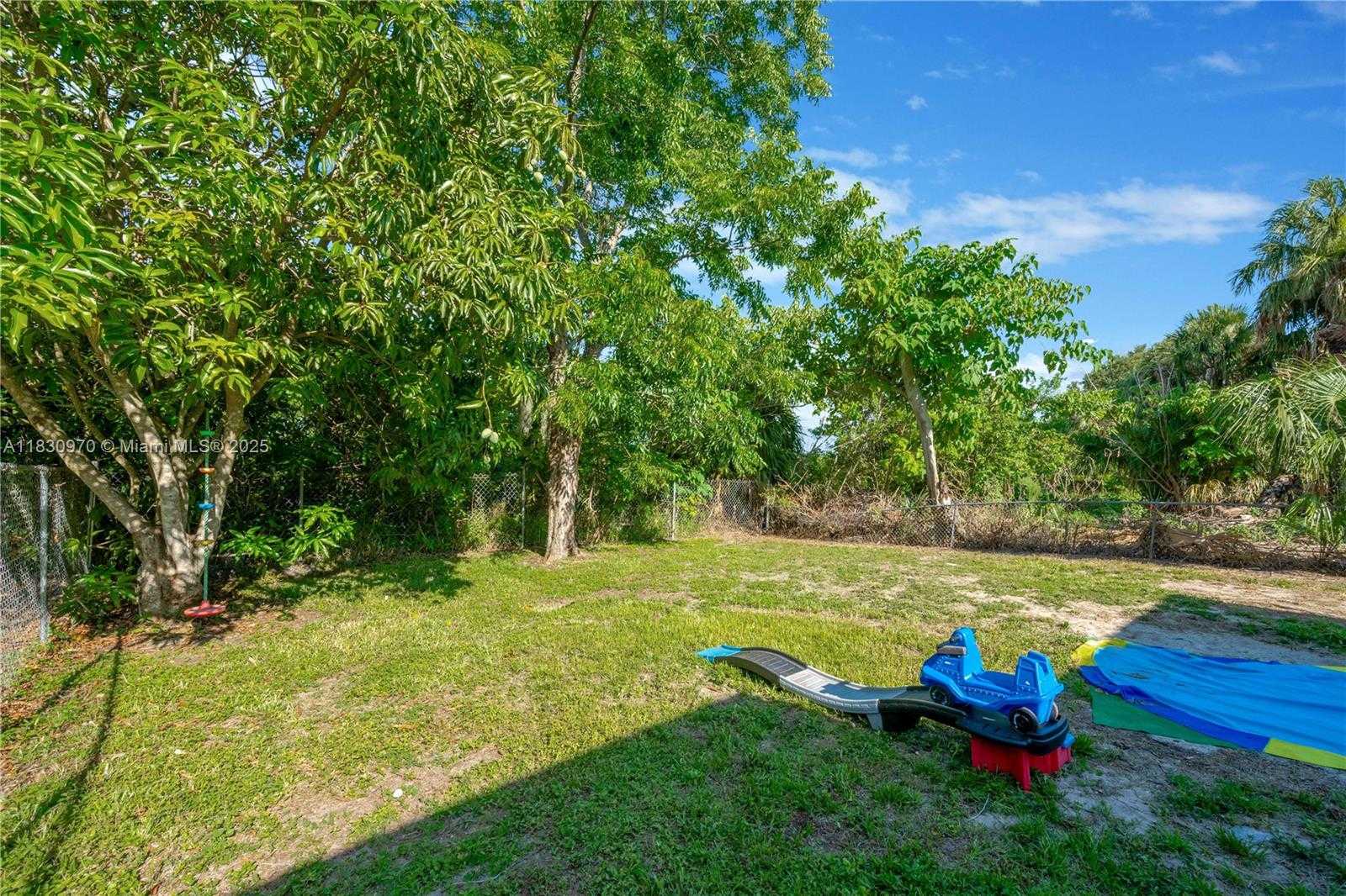 Small Image of 130 EAST NORTHSIDE DRIVE, Lake Wales Number 12