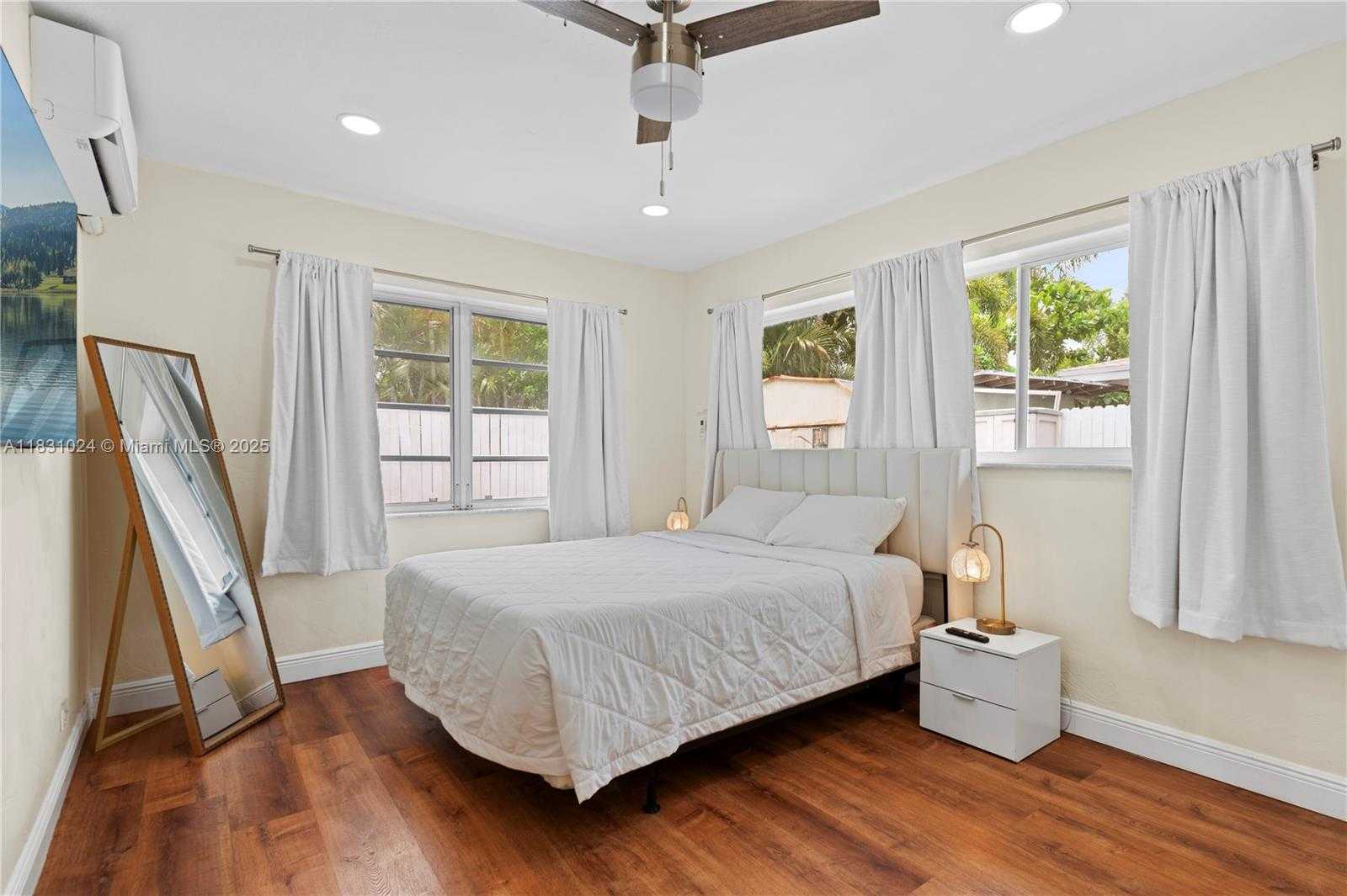Small Image of 1761 NORTH EAST 55TH ST #3, Fort Lauderdale Number 18