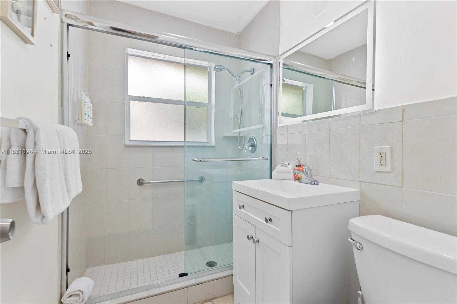 Small Image of 1761 NORTH EAST 55TH ST #3, Fort Lauderdale Number 19