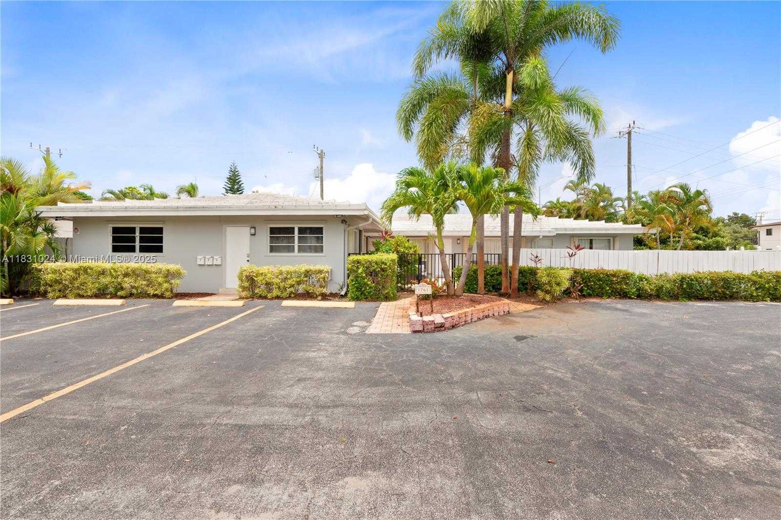 Small Image of 1761 NORTH EAST 55TH ST #3, Fort Lauderdale Number 5