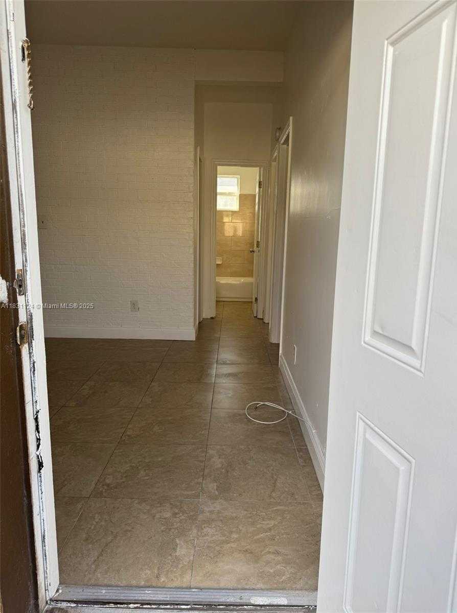 Small Image of 630 NORTH WEST 15TH TER, Fort Lauderdale Number 8