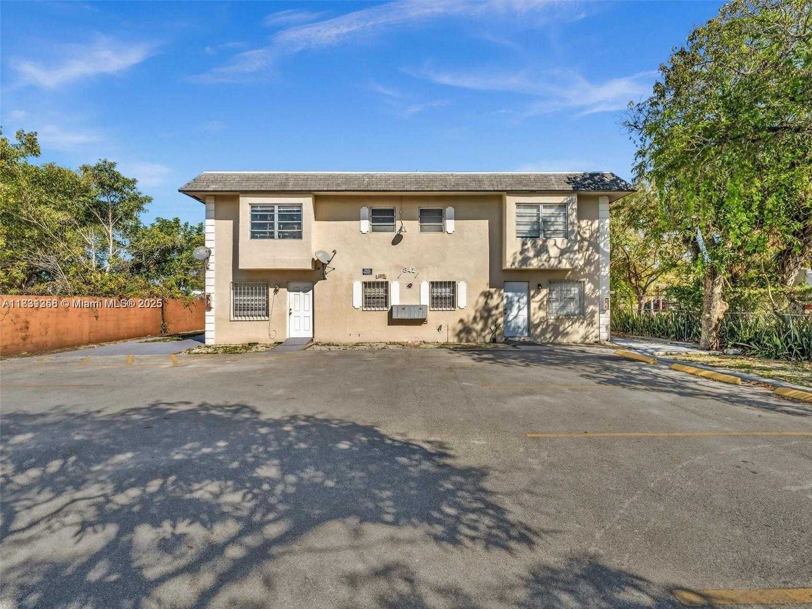 Small Image of 842 NORTH WEST 1ST AVE #8, Fort Lauderdale Number 2