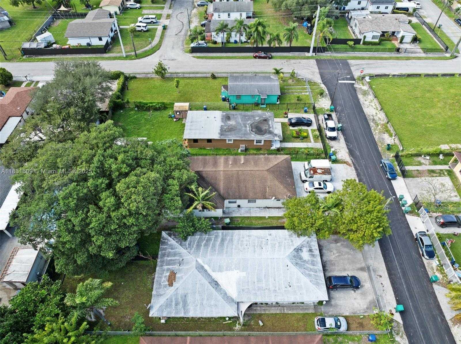 Small Image of 2788 NORTH WEST 48TH ST, Miami Number 13