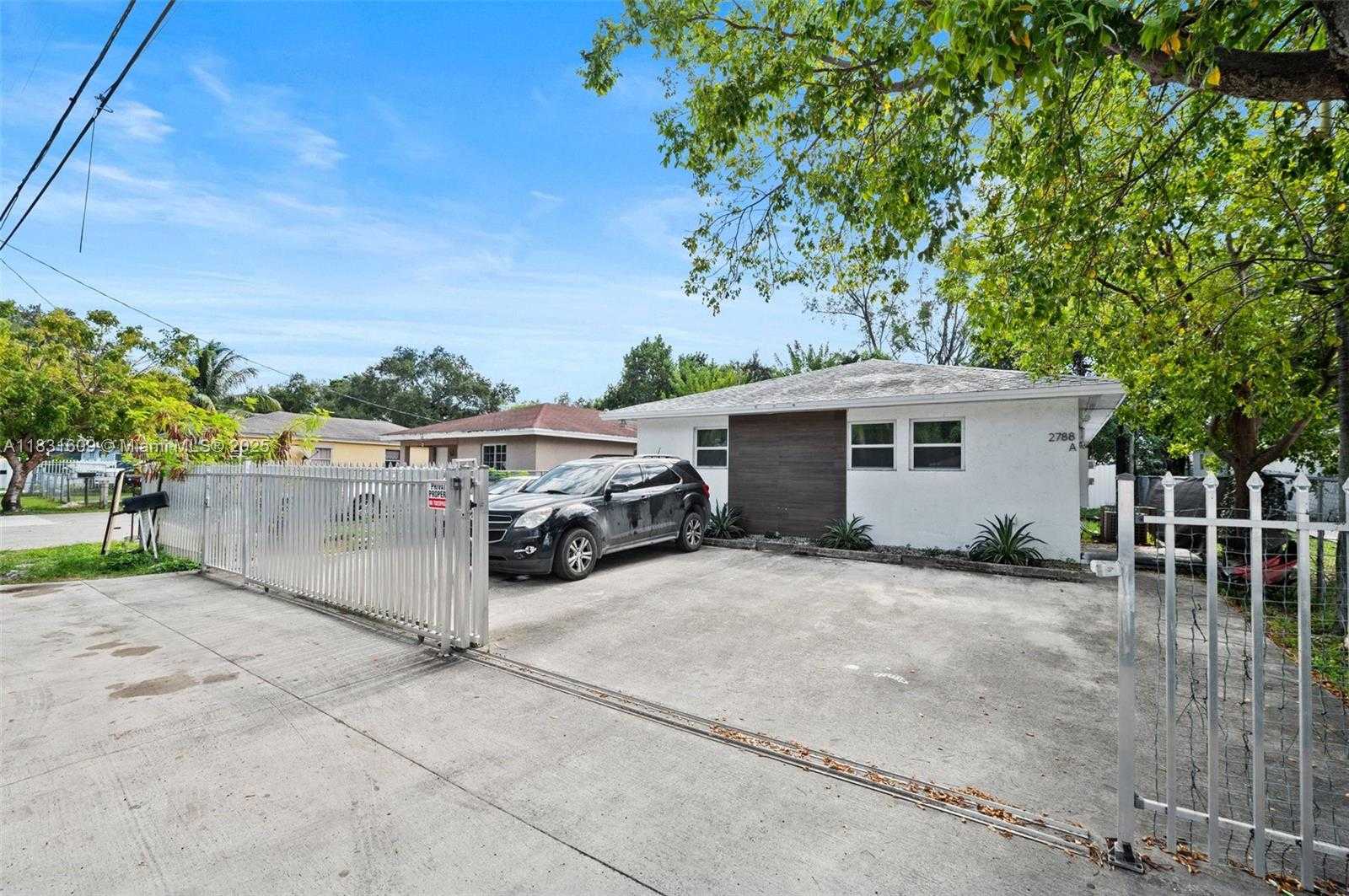 Small Image of 2788 NORTH WEST 48TH ST, Miami Number 2