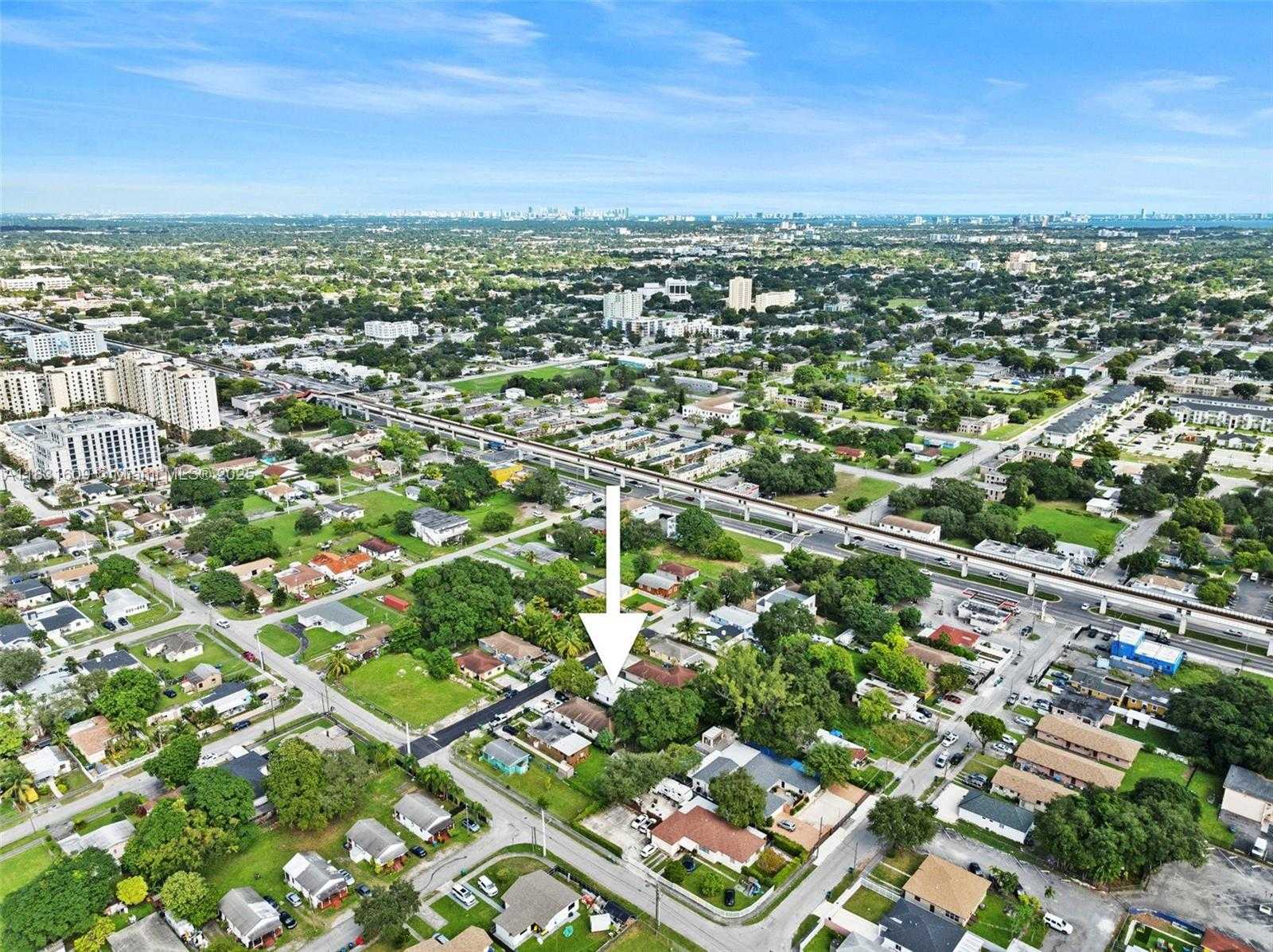 Small Image of 2788 NORTH WEST 48TH ST, Miami Number 9