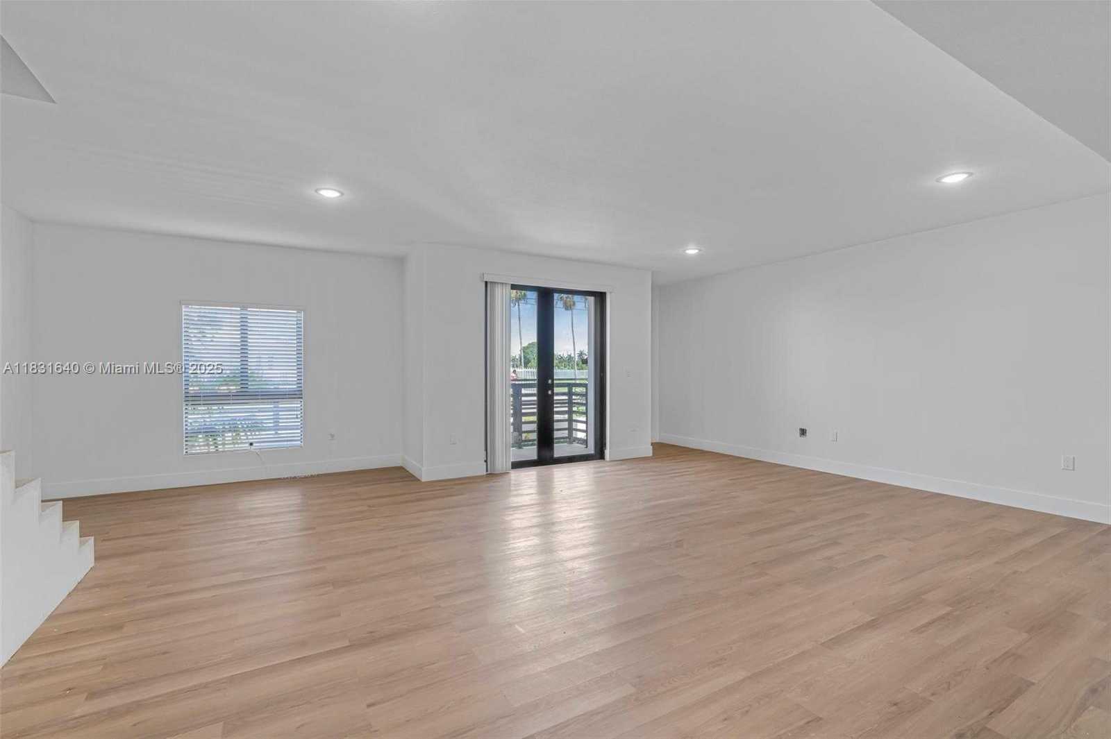Small Image of 16955 SOUTH WEST 100TH AVE #10, Miami Number 24