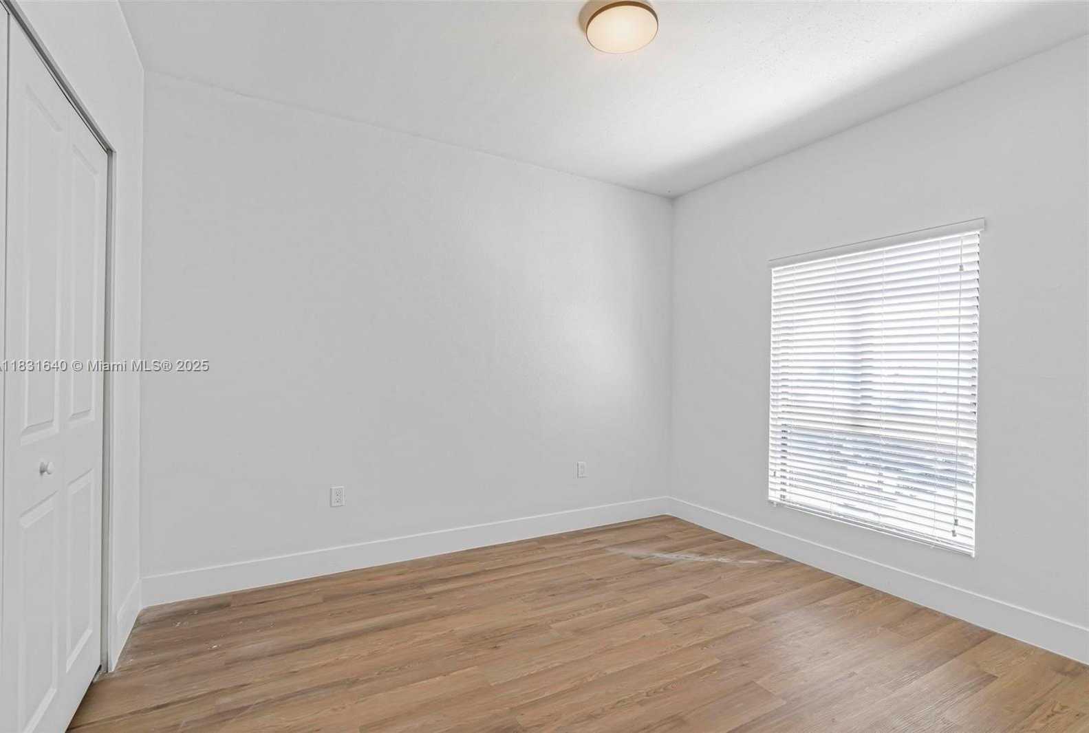 Small Image of 16955 SOUTH WEST 100TH AVE #10, Miami Number 25