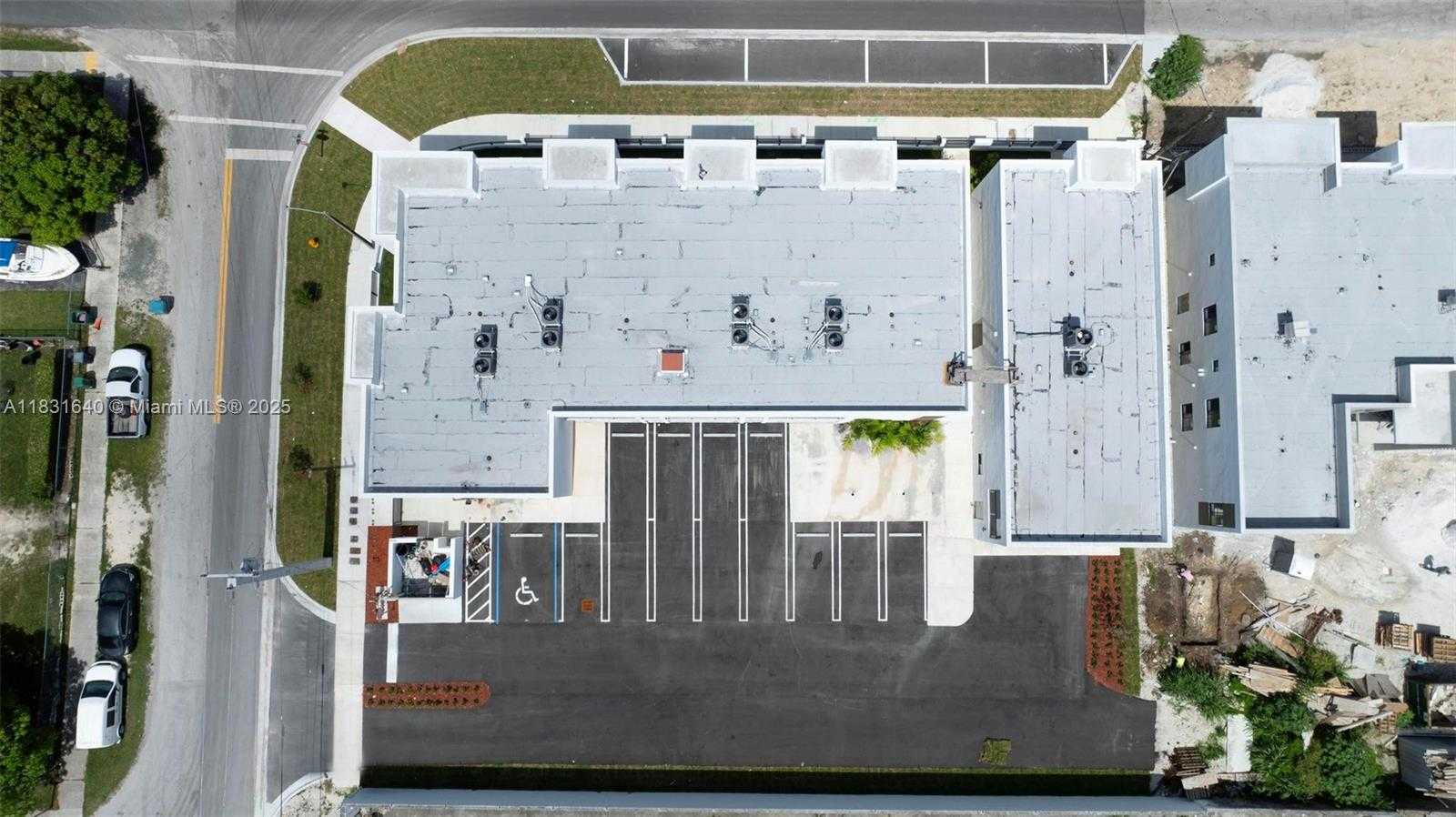 Small Image of 16955 SOUTH WEST 100TH AVE #10, Miami Number 38