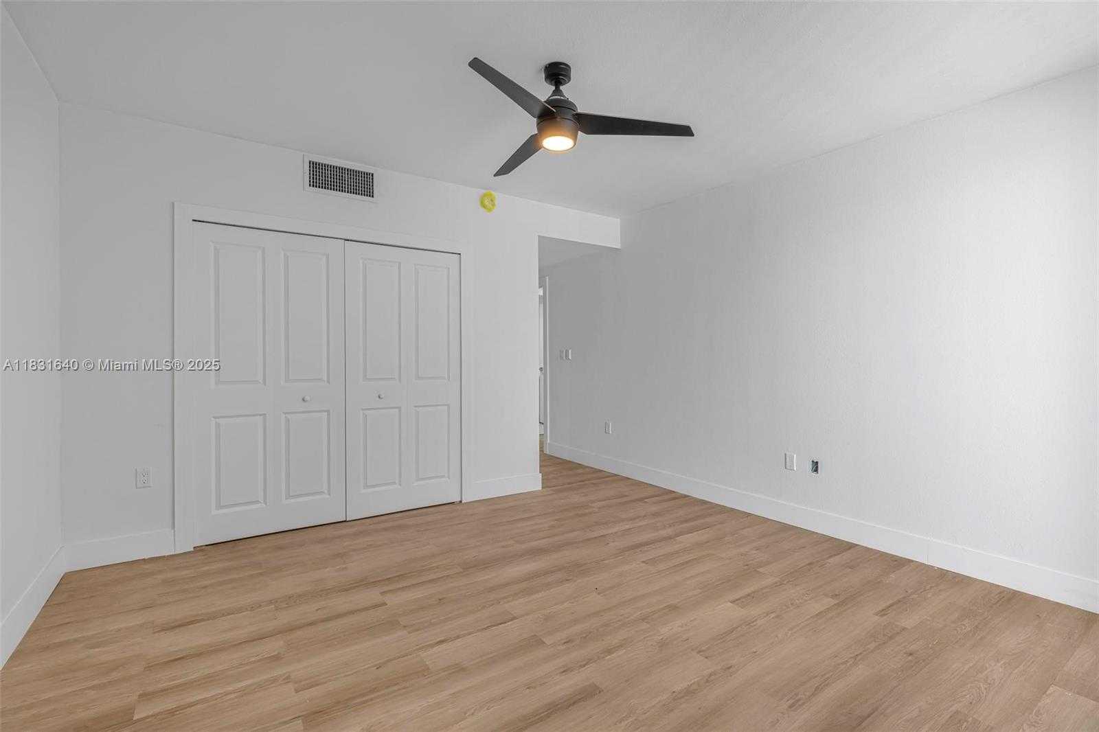 Small Image of 16955 SOUTH WEST 100TH AVE #10, Miami Number 39