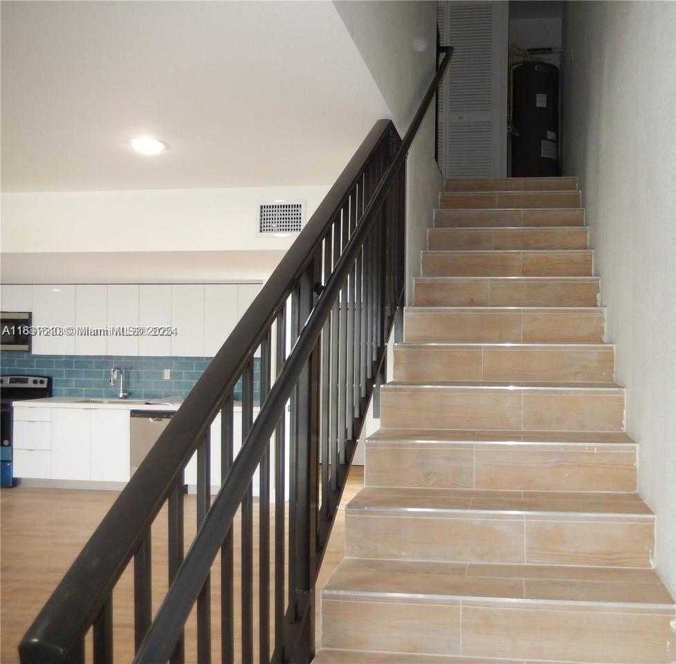 Small Image of 16955 SOUTH WEST 100TH AVE #10, Miami Number 8